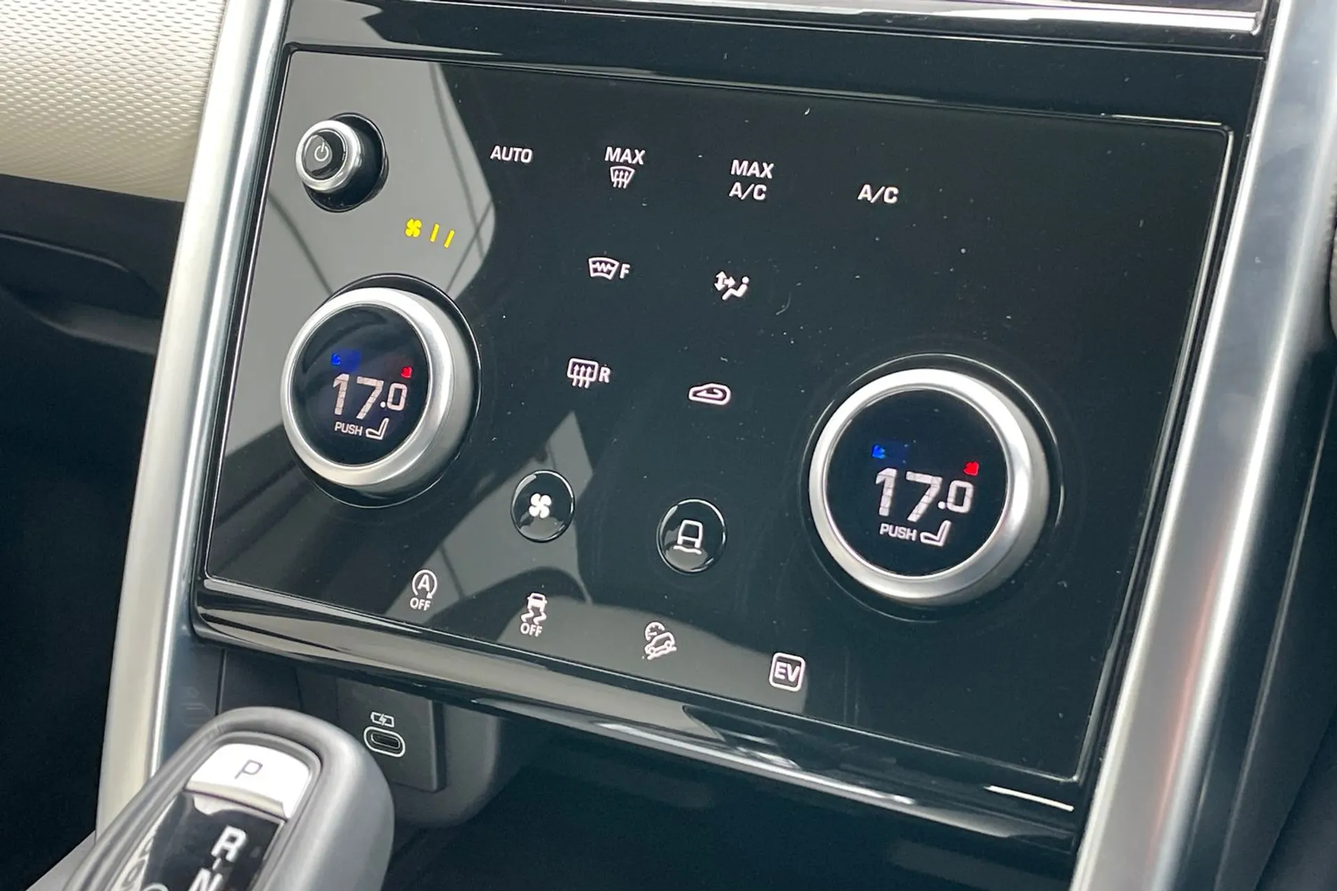 LAND ROVER DISCOVERY SPORT thumbnail image number 48