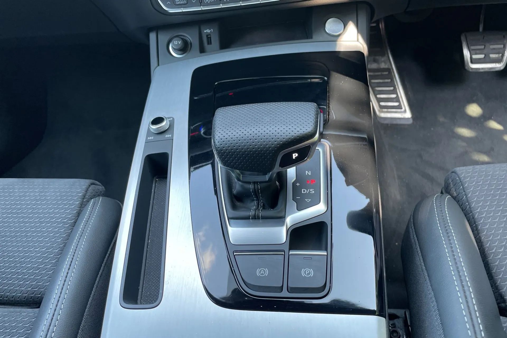 Audi Q5 thumbnail image number 41