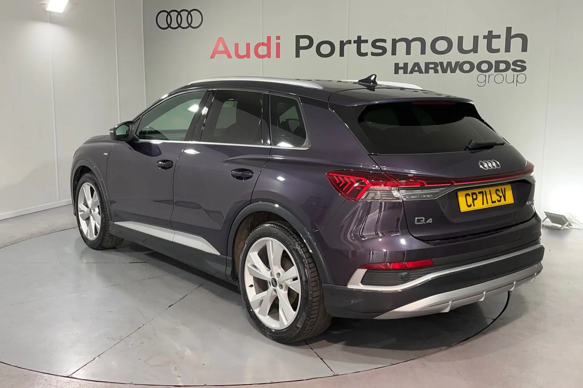 Audi Q4 thumbnail image number 7