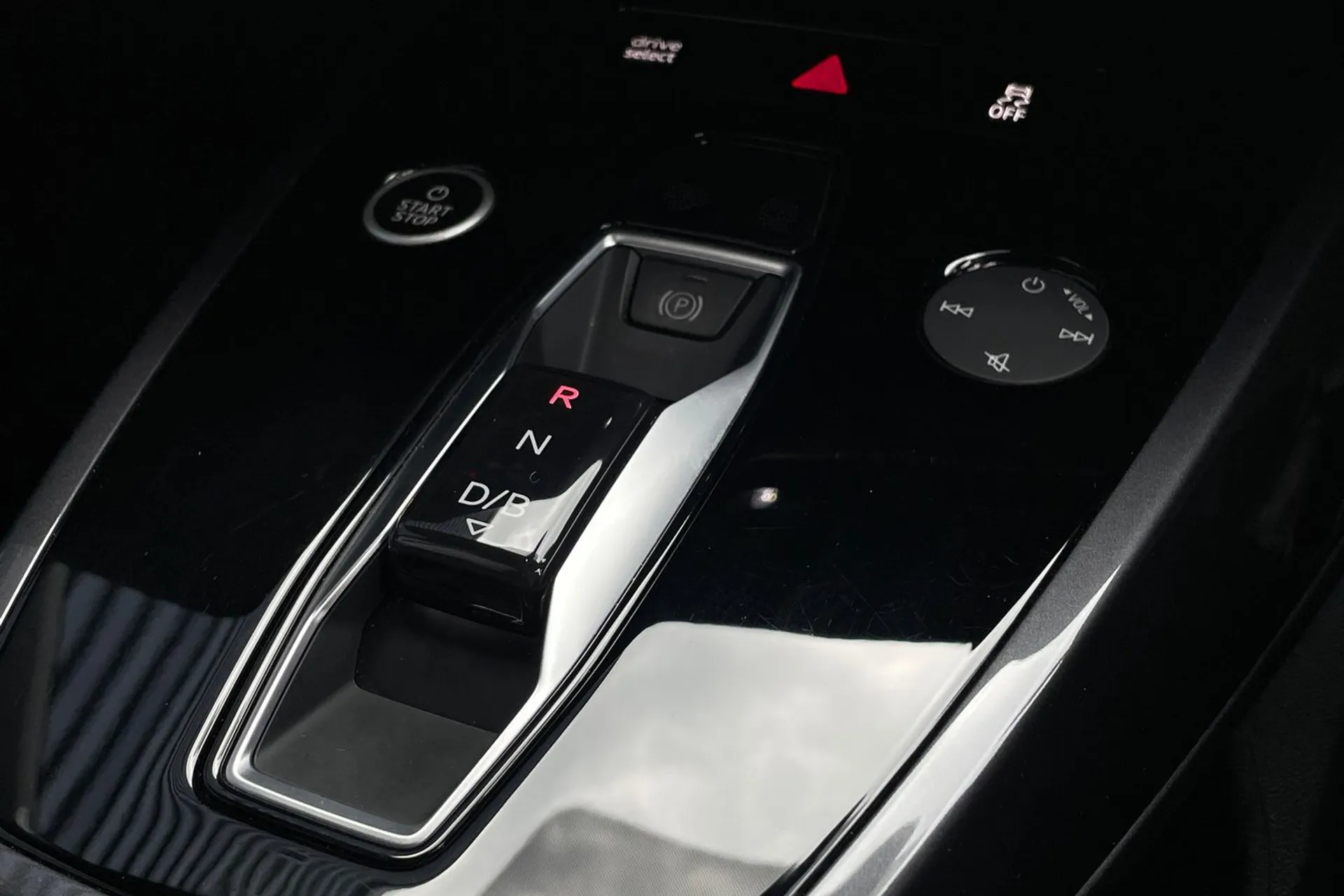 Audi Q4 thumbnail image number 46