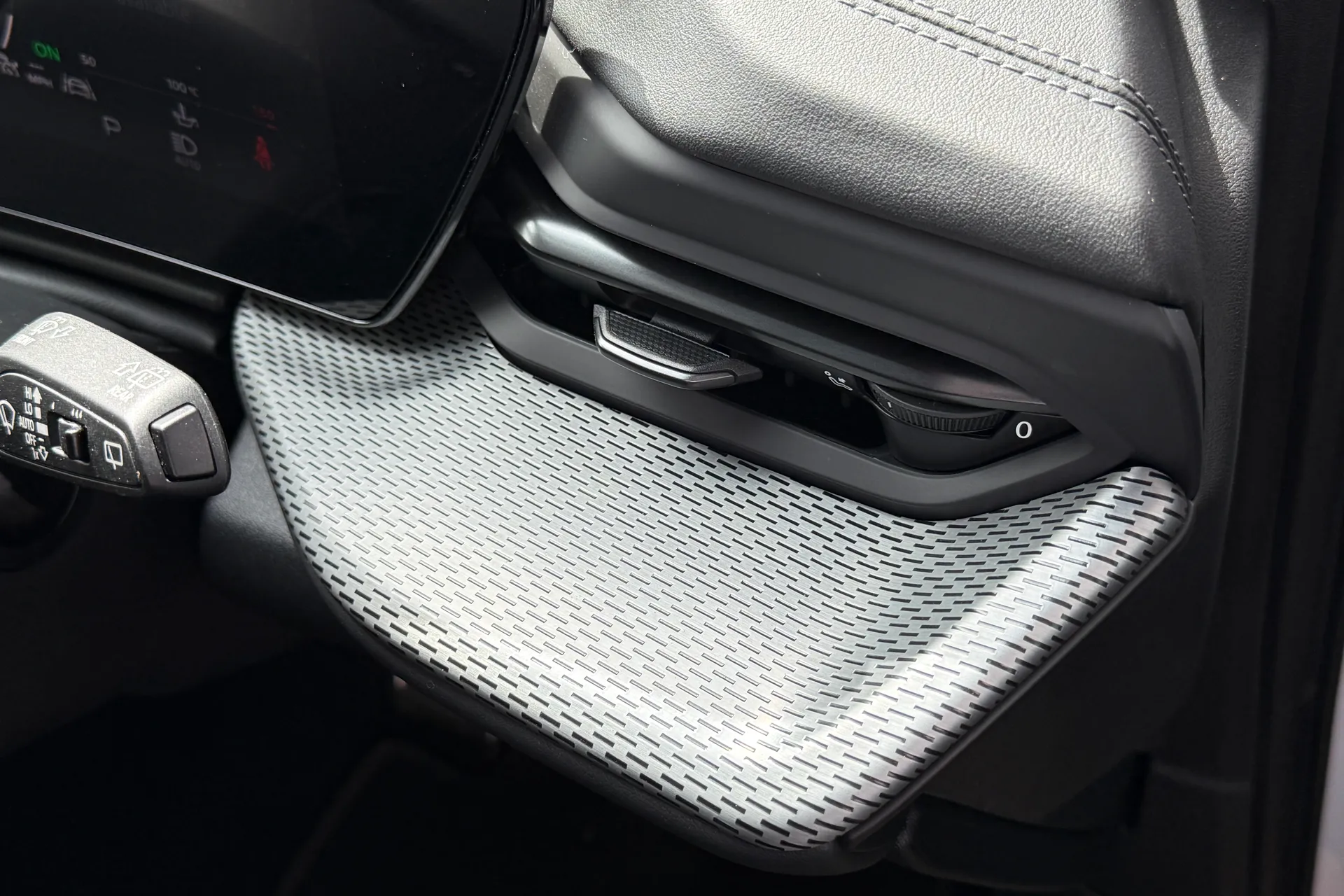 Audi Q5 thumbnail image number 60