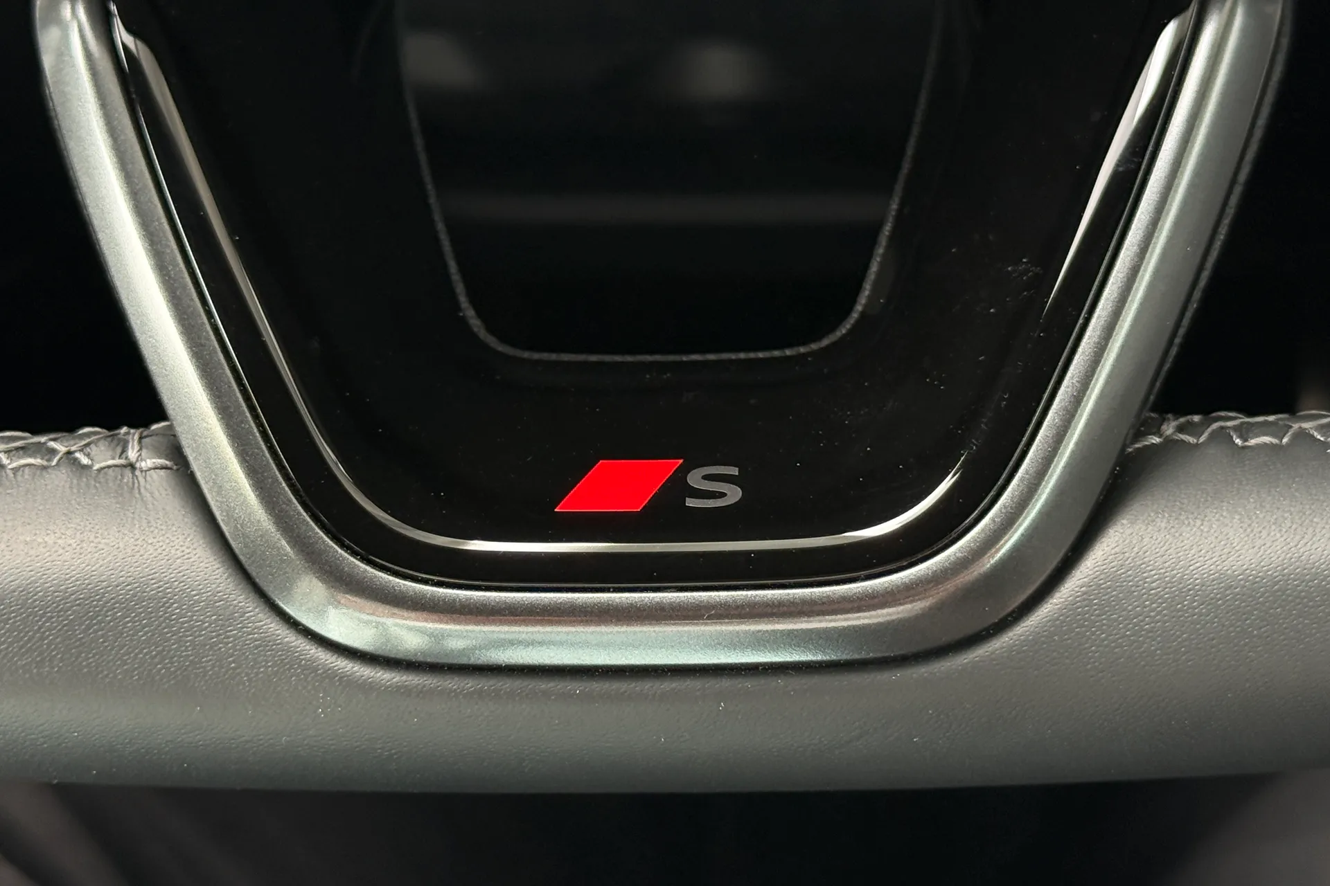 Audi Q5 thumbnail image number 20