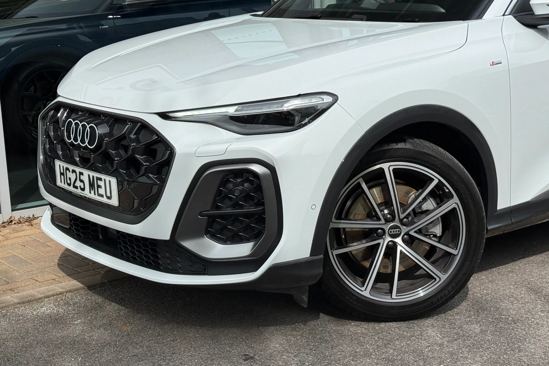 Audi Q5 thumbnail image number 61