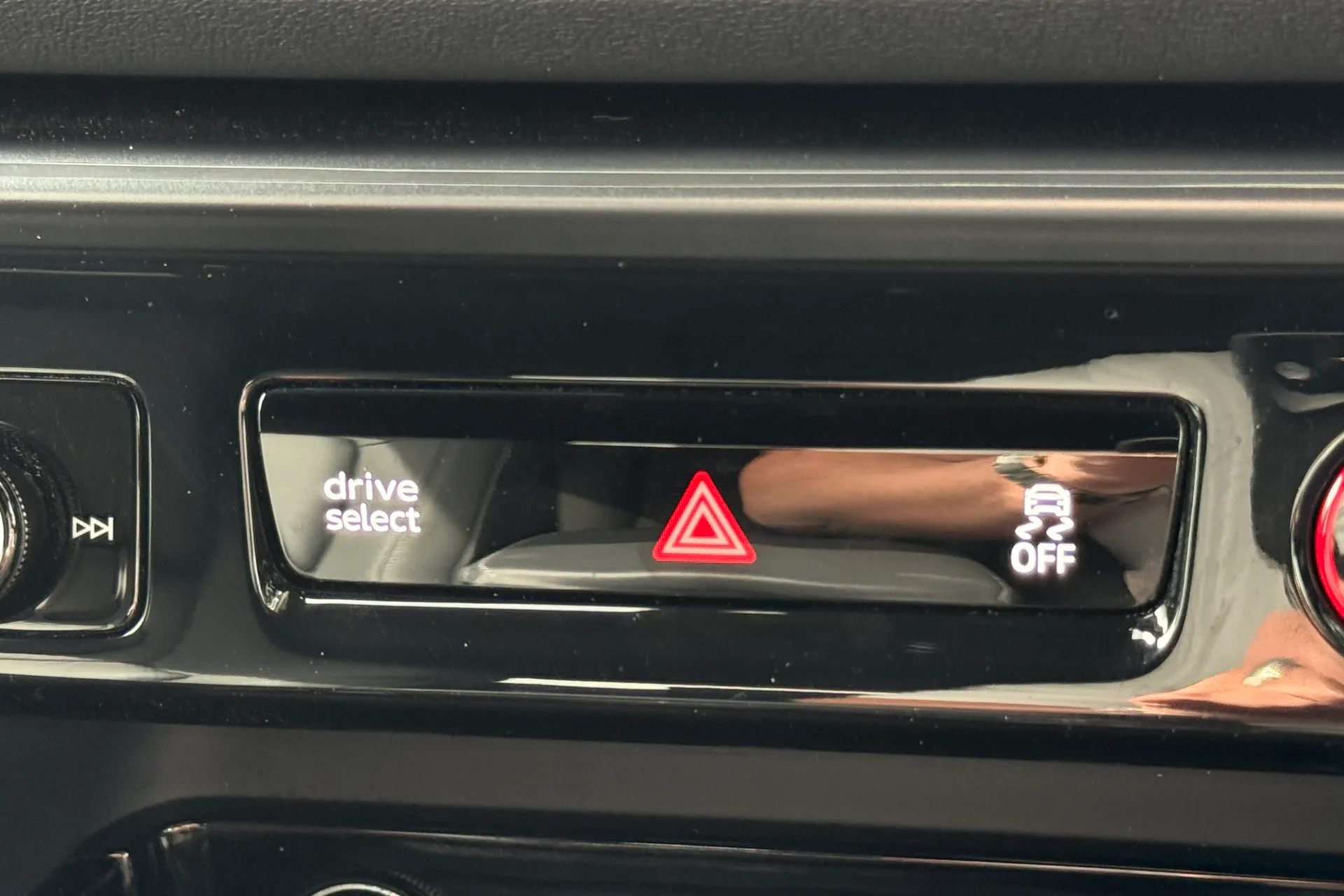 Audi Q5 thumbnail image number 31