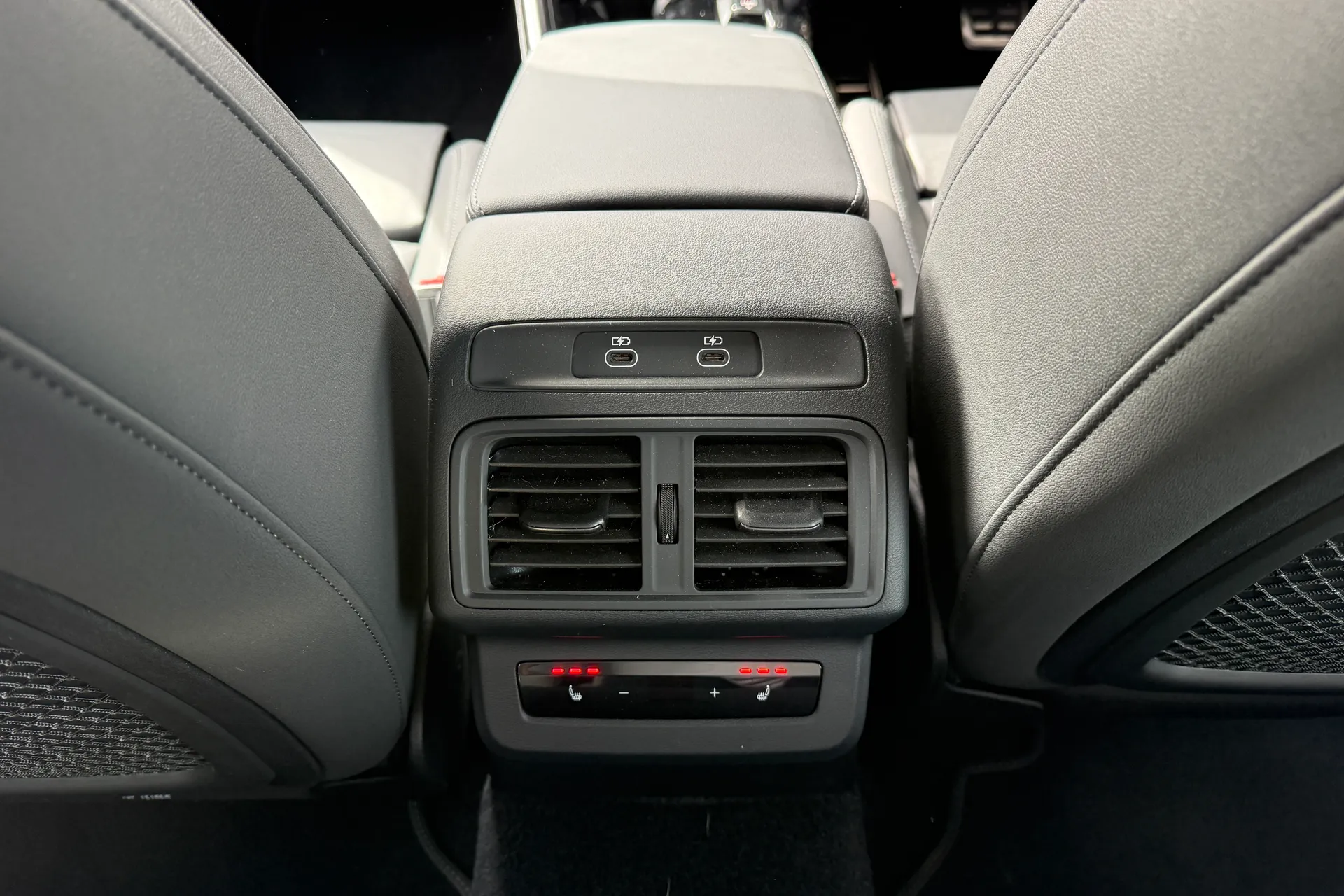 Audi Q5 thumbnail image number 11