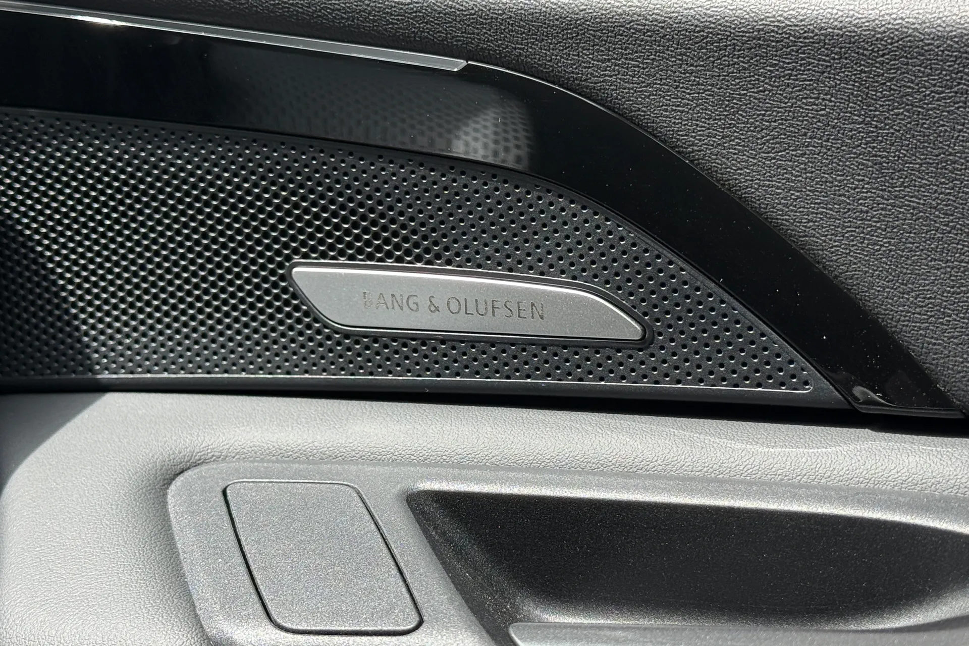 Audi Q5 thumbnail image number 9