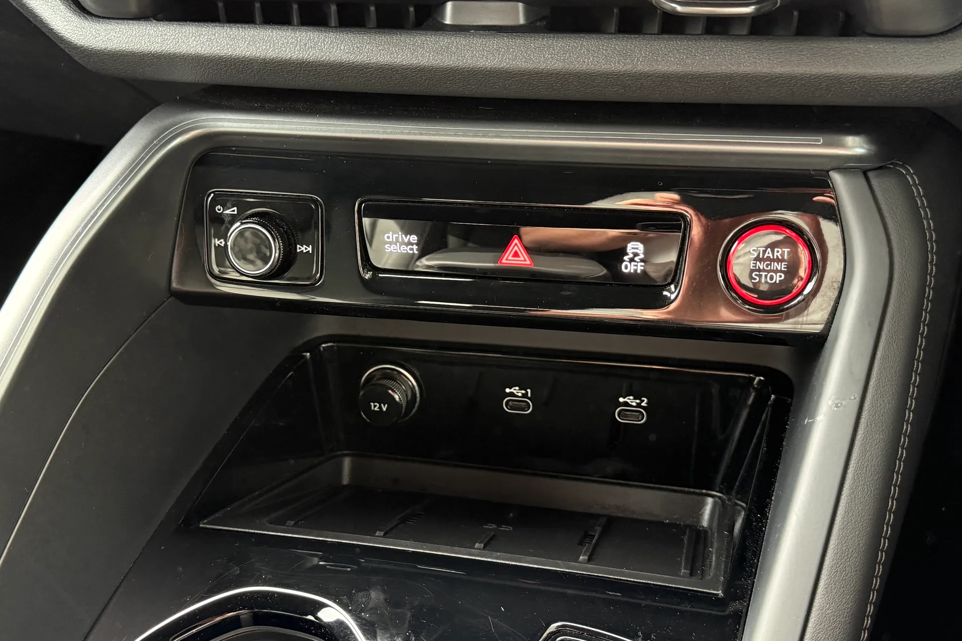 Audi Q5 thumbnail image number 28