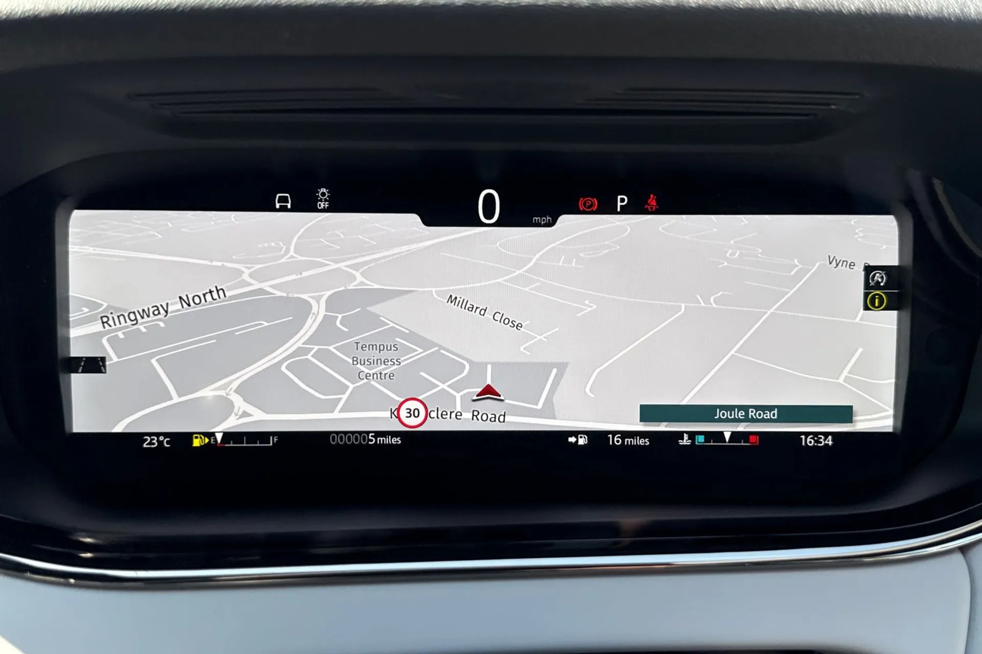 LAND ROVER RANGE ROVER EVOQUE thumbnail image number 24