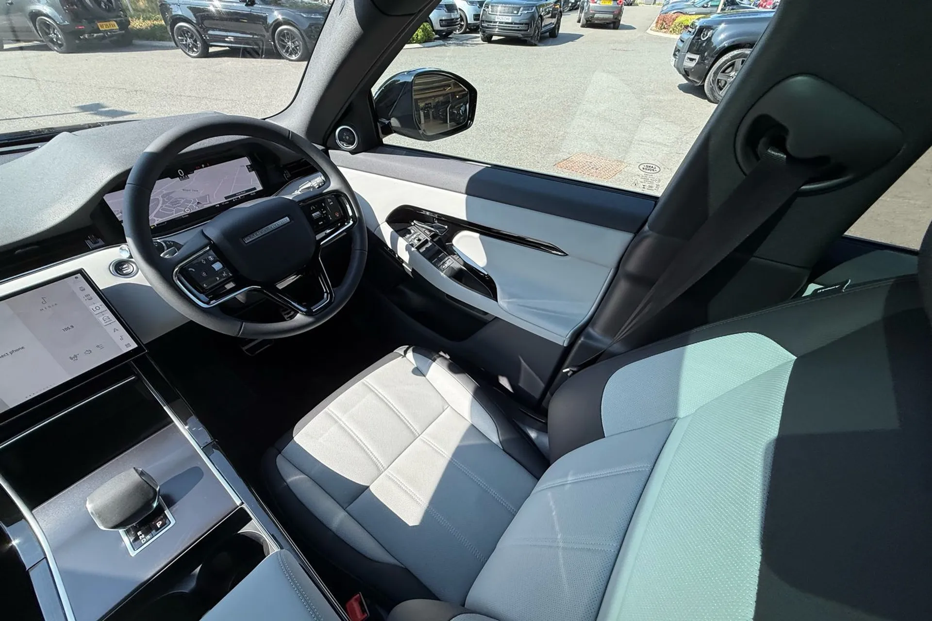 LAND ROVER RANGE ROVER EVOQUE thumbnail image number 14