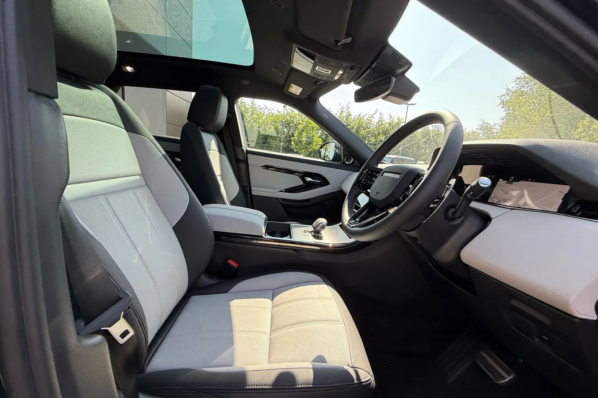 LAND ROVER RANGE ROVER EVOQUE thumbnail image number 9