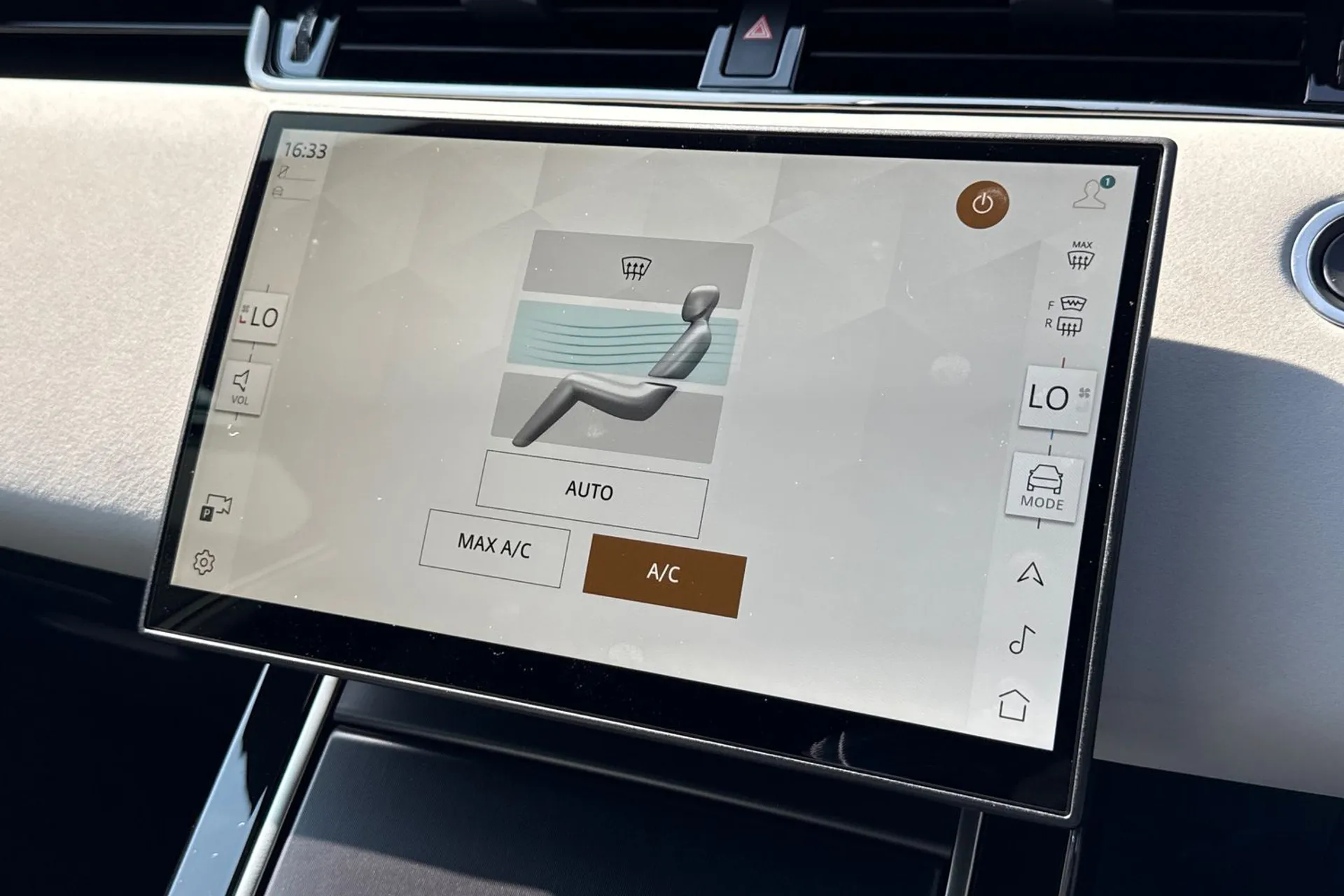 LAND ROVER RANGE ROVER EVOQUE thumbnail image number 17