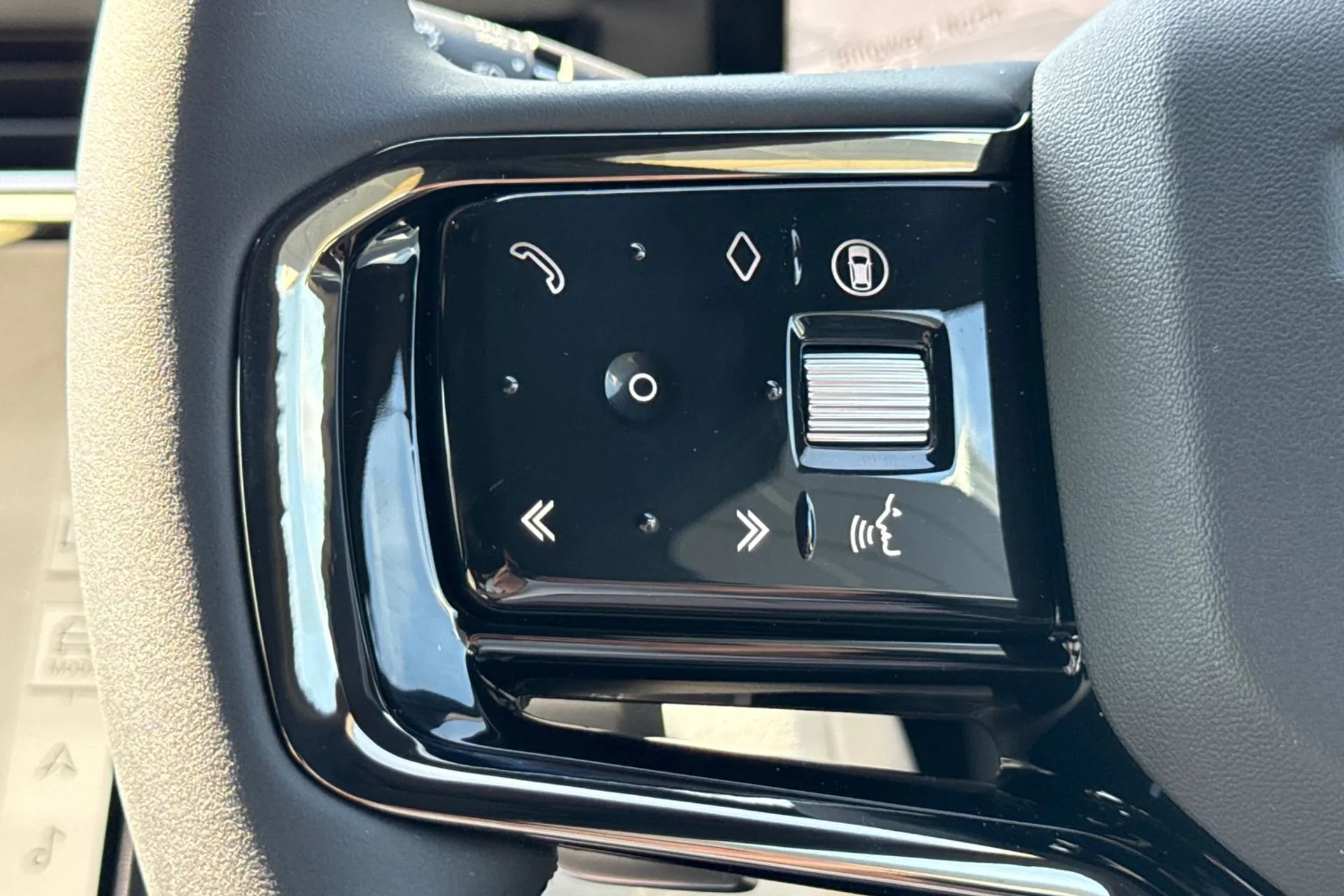 LAND ROVER RANGE ROVER EVOQUE thumbnail image number 27