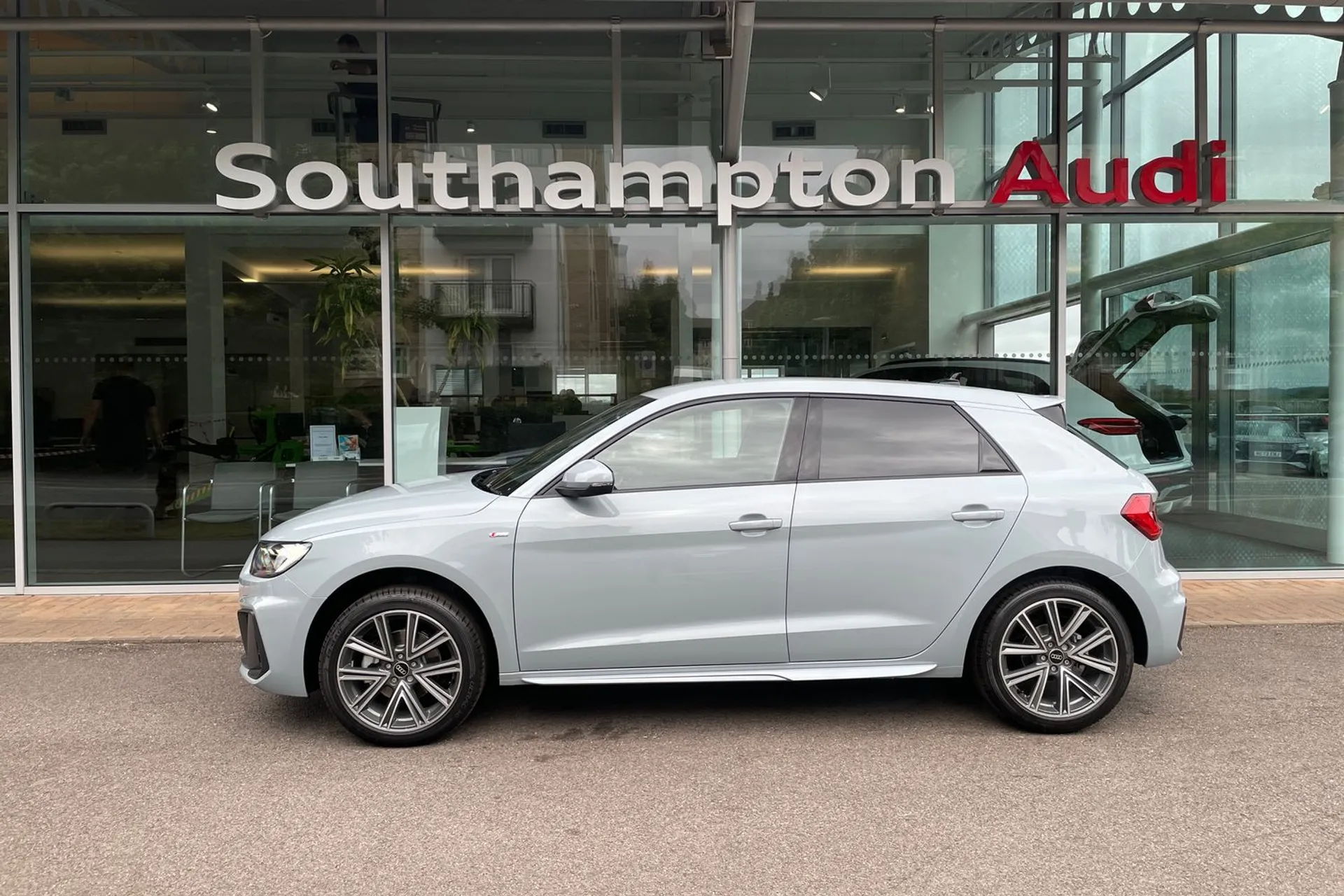 Audi A1 thumbnail image number 8