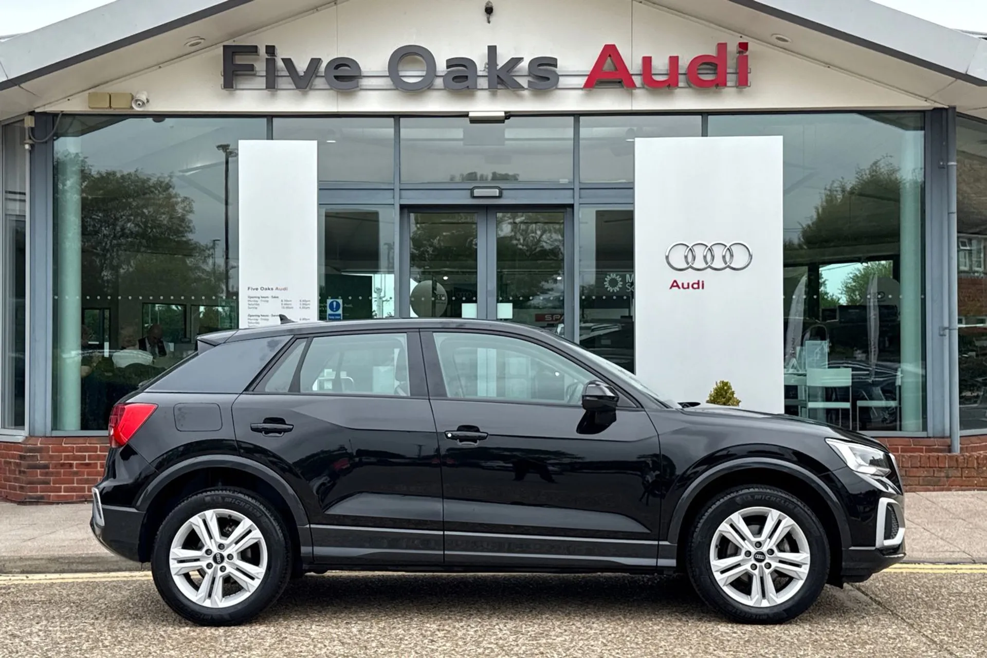 Audi Q2 thumbnail image number 2