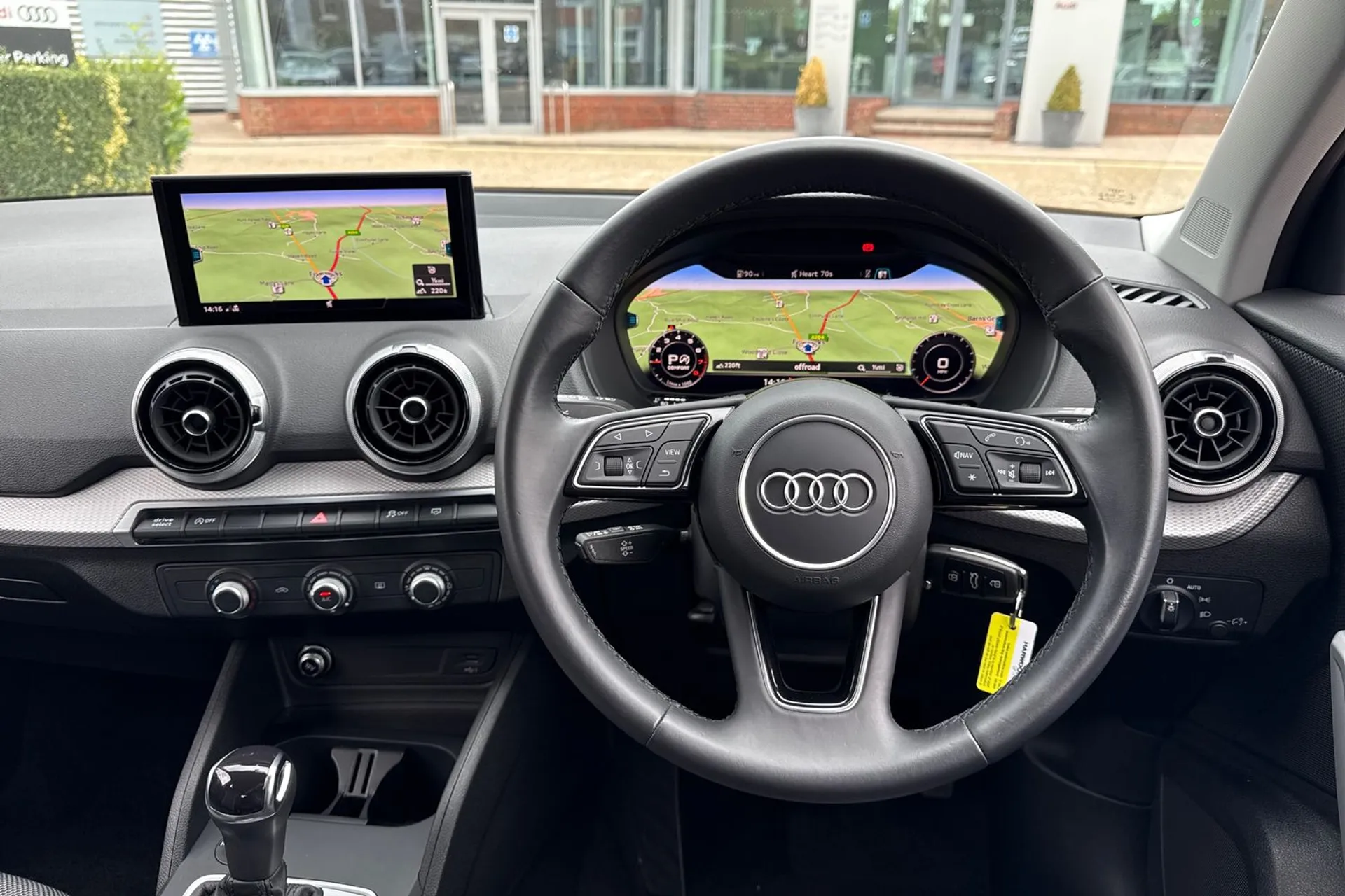 Audi Q2 thumbnail image number 34