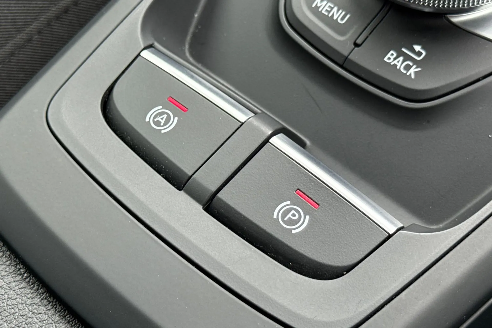 Audi Q2 thumbnail image number 33