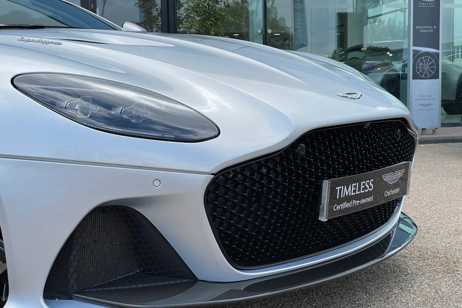Aston Martin DBS thumbnail image number 55