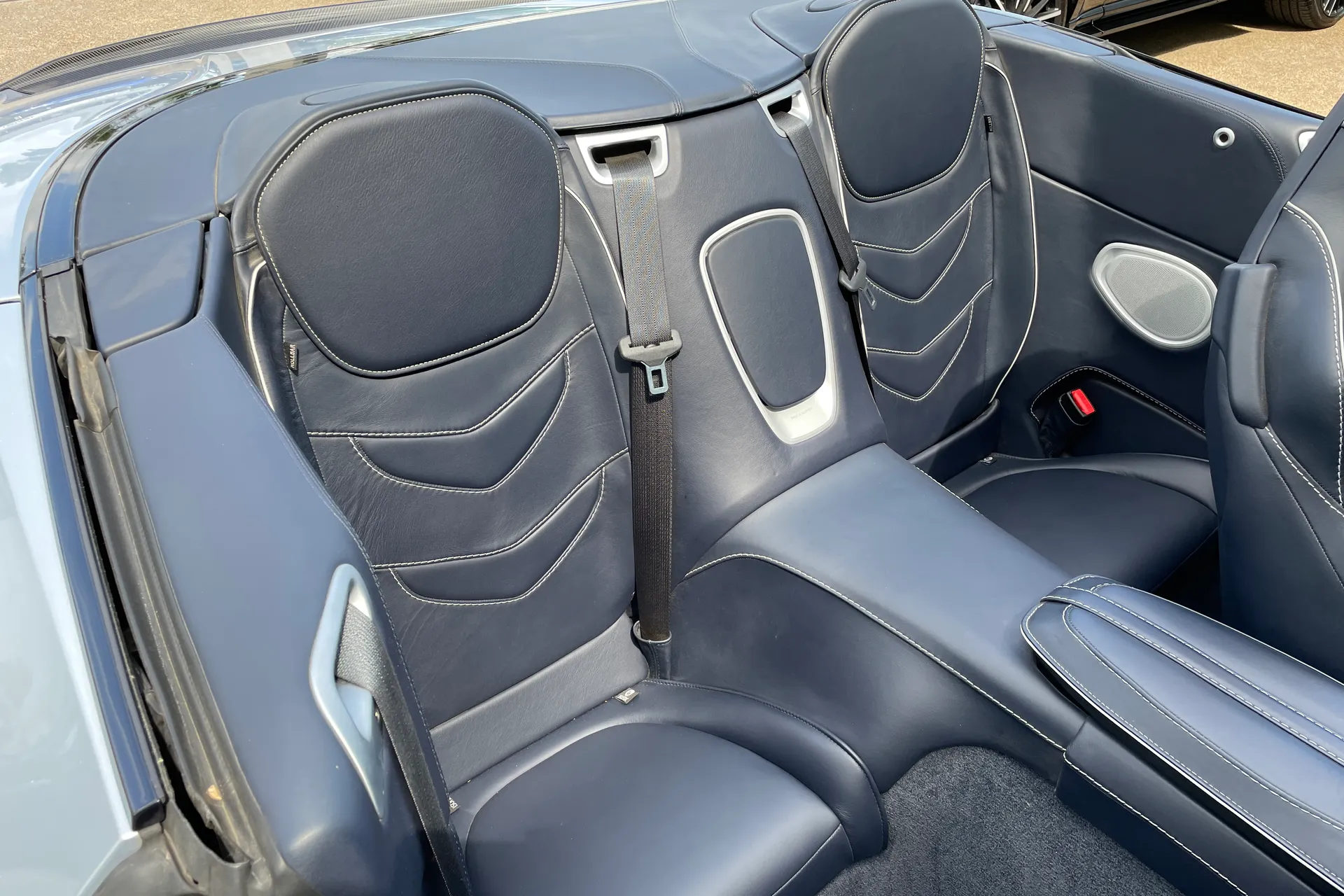 Aston Martin DBS thumbnail image number 23