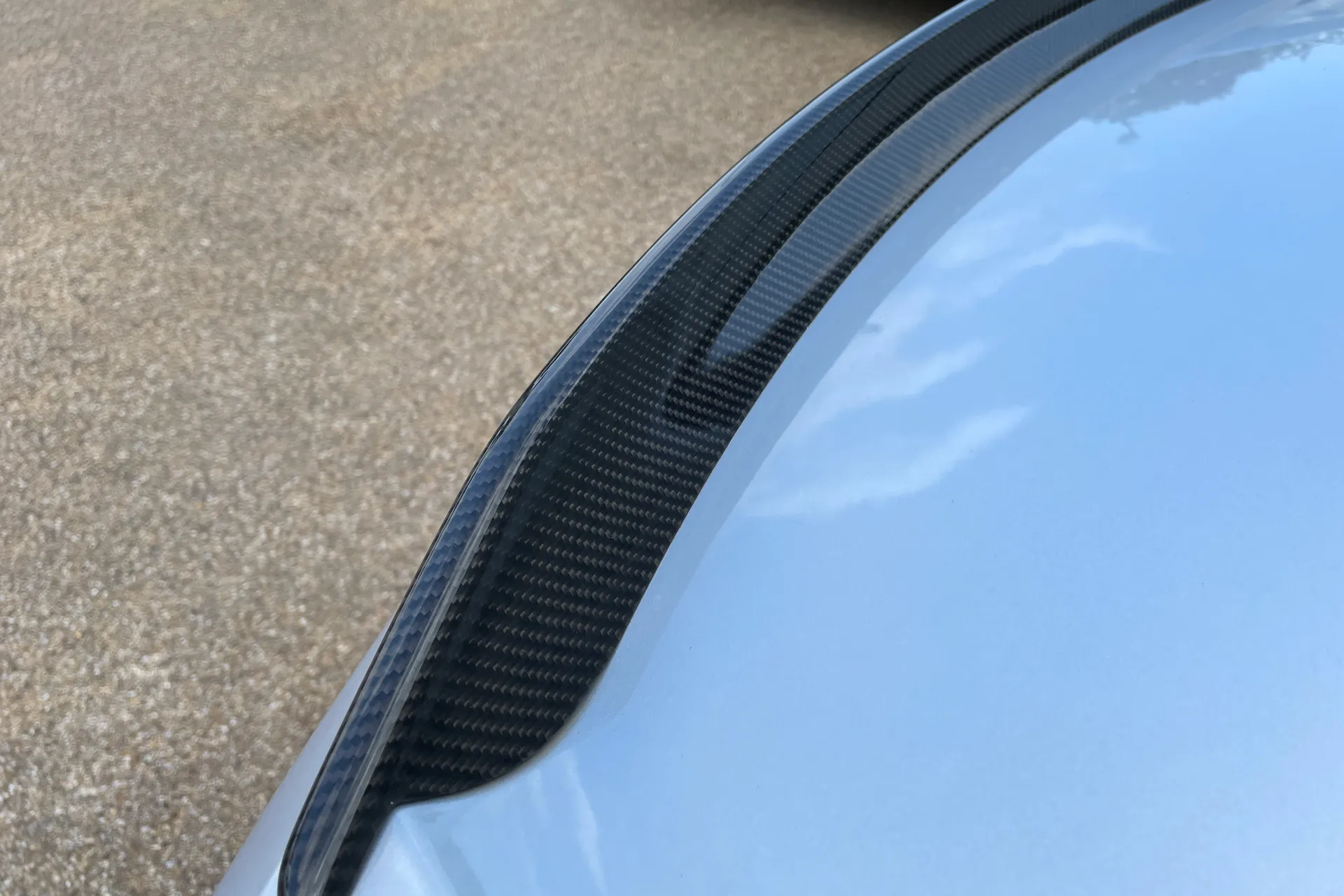 Aston Martin DBS thumbnail image number 20
