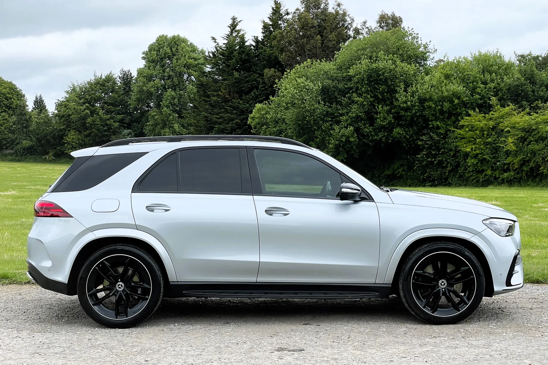 MERCEDES-BENZ GLE thumbnail image number 2