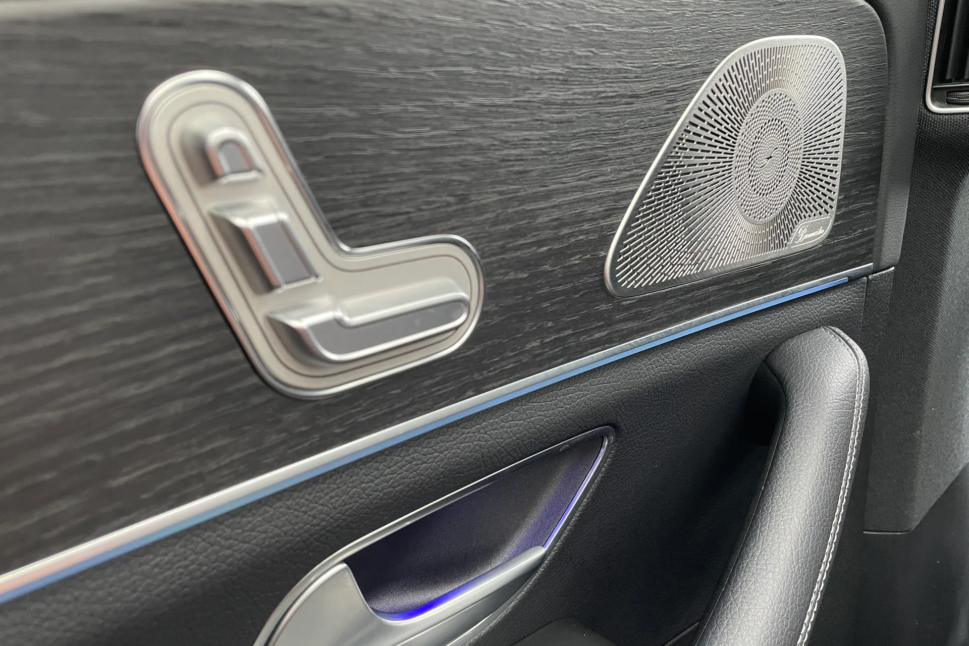 MERCEDES-BENZ GLE thumbnail image number 39