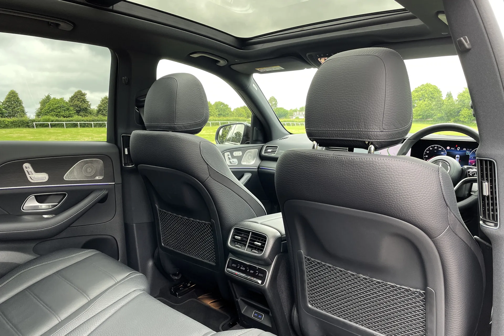 MERCEDES-BENZ GLE thumbnail image number 30