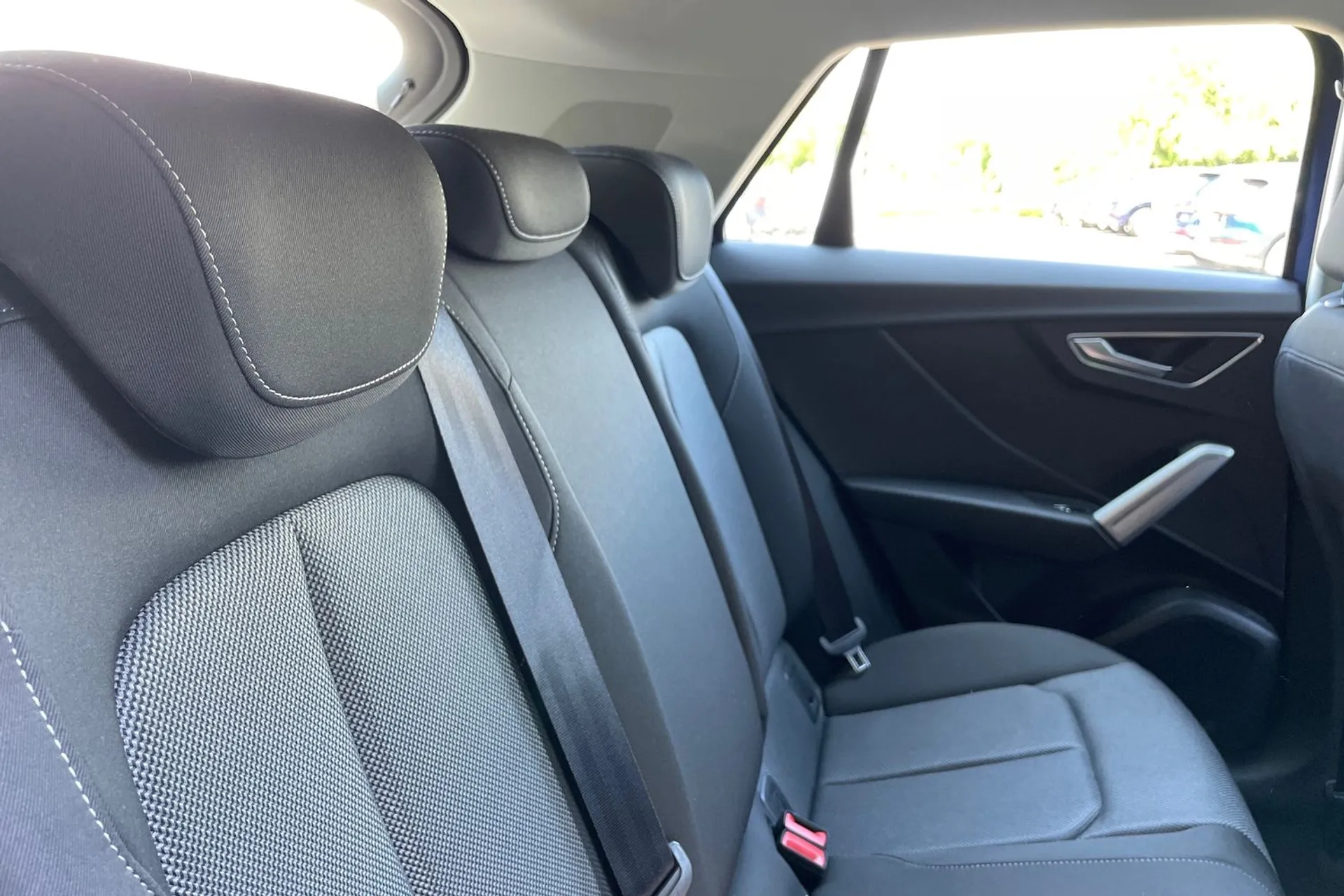 Audi Q2 thumbnail image number 22