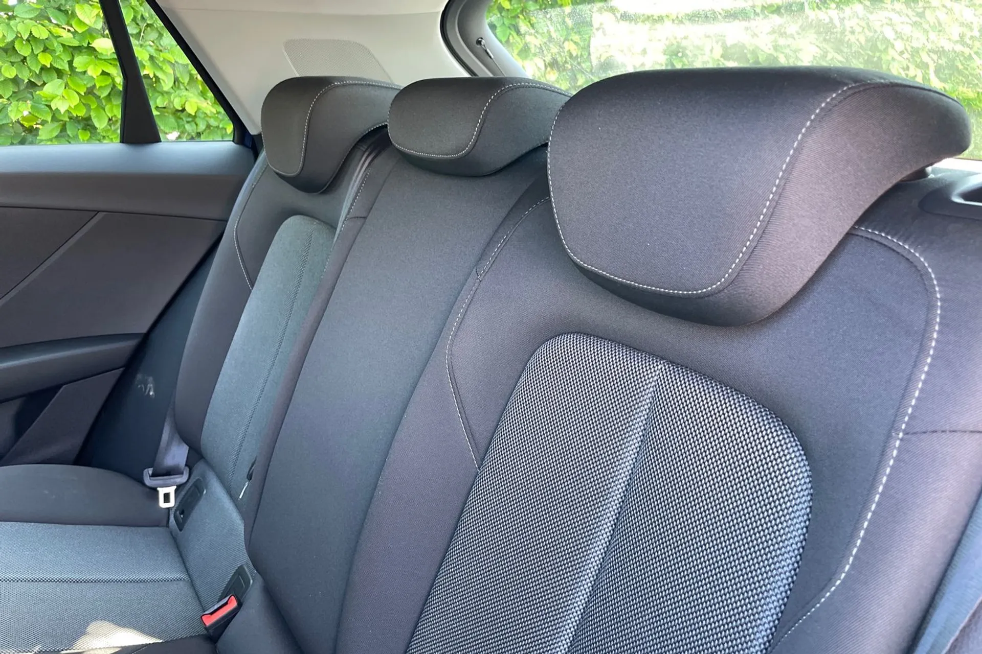 Audi Q2 thumbnail image number 30