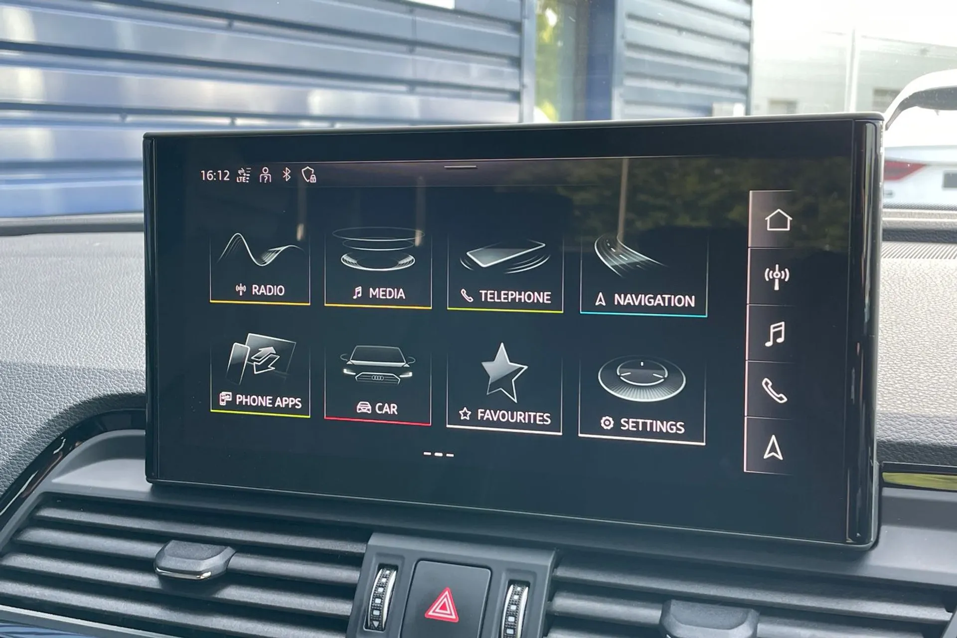 Audi Q5 thumbnail image number 29