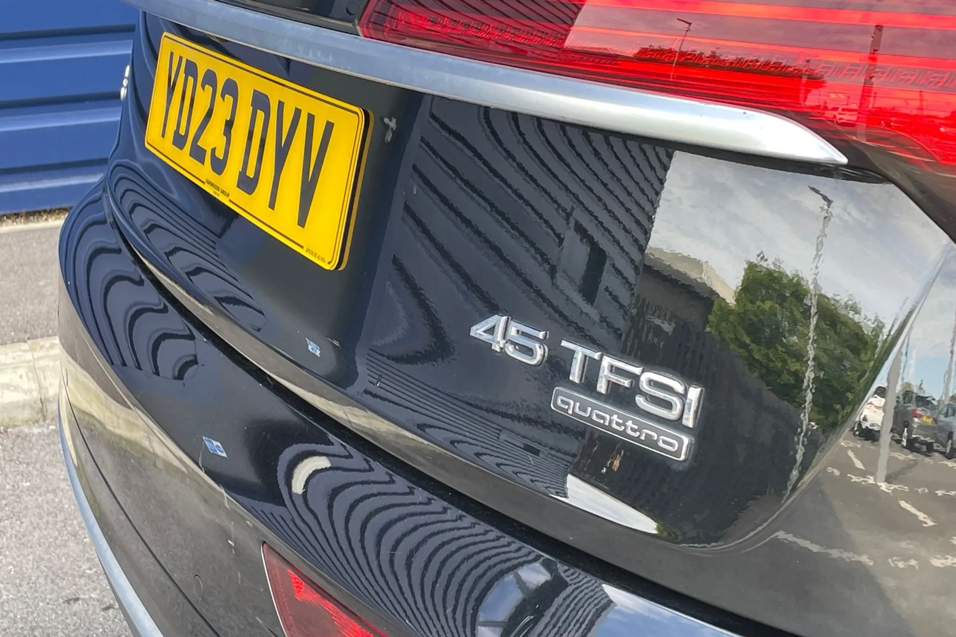 Audi Q5 thumbnail image number 17
