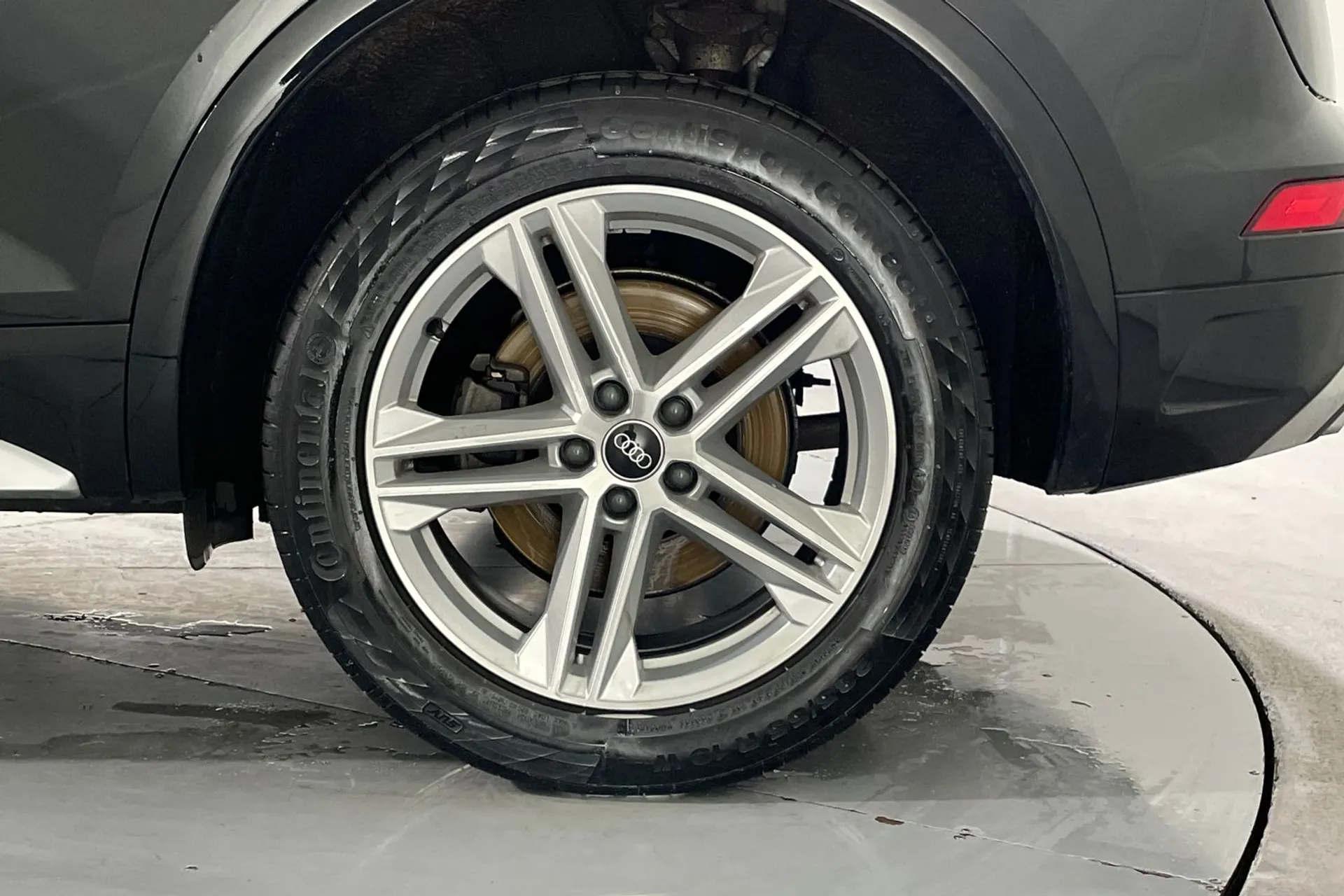 Audi Q5 thumbnail image number 11