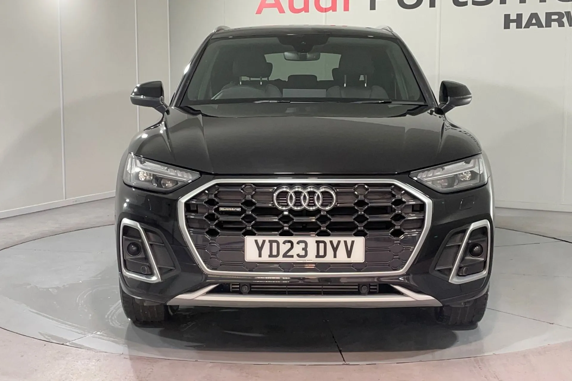Audi Q5 thumbnail image number 43