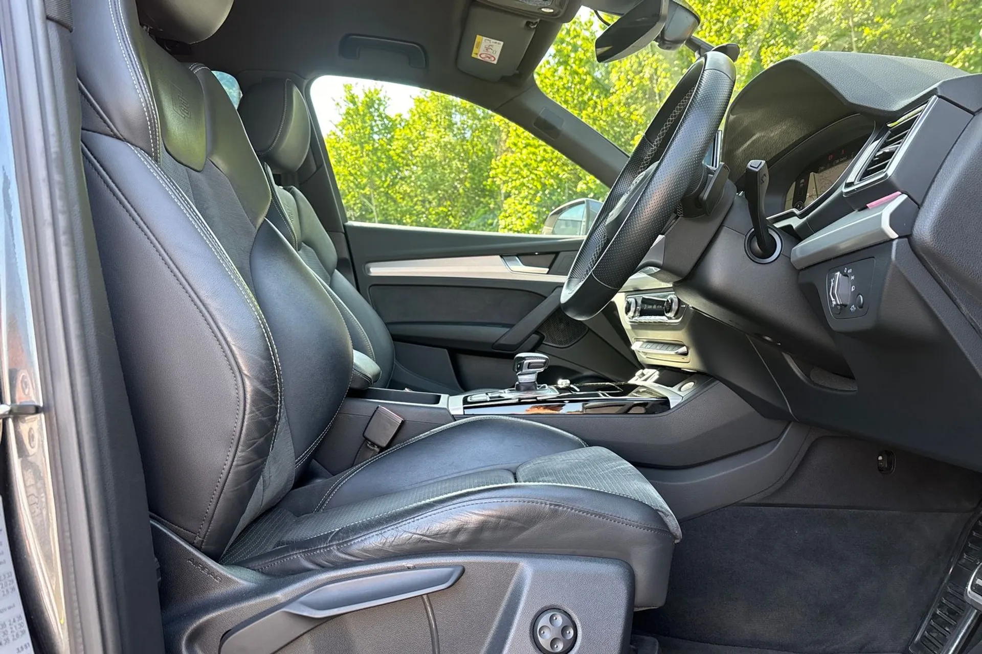 Audi Q5 thumbnail image number 25