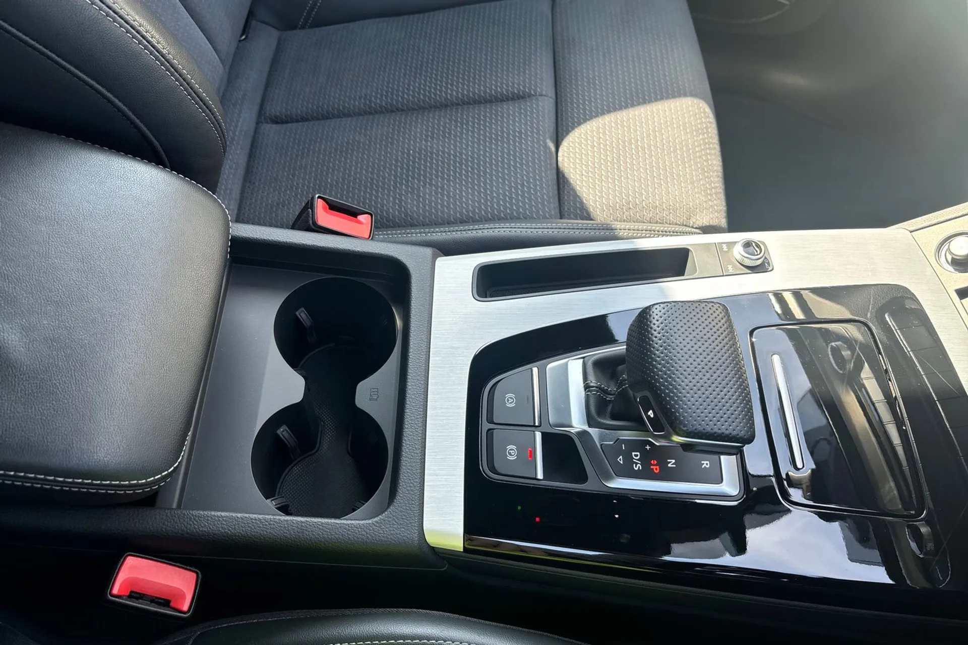 Audi Q5 thumbnail image number 43