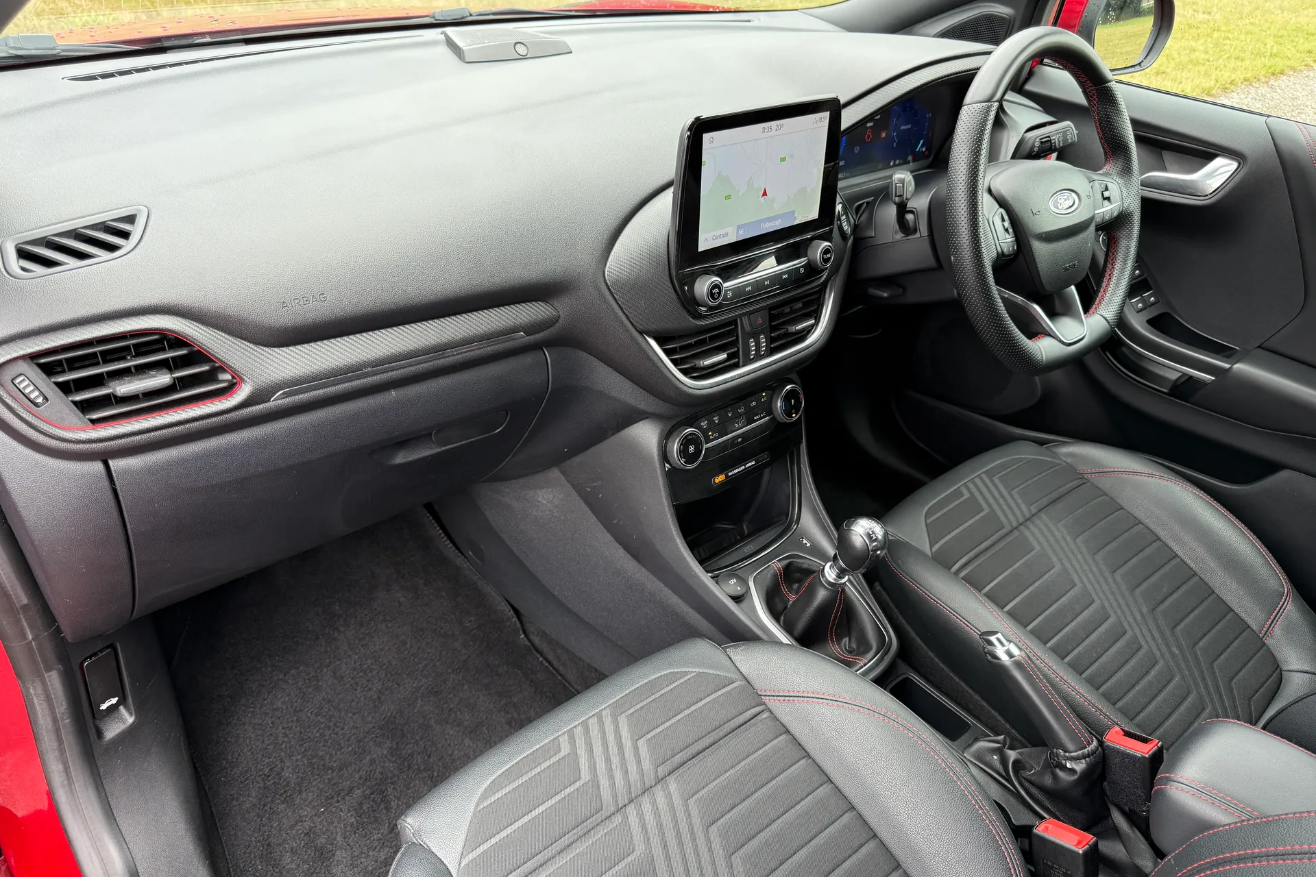 FORD PUMA thumbnail image number 29
