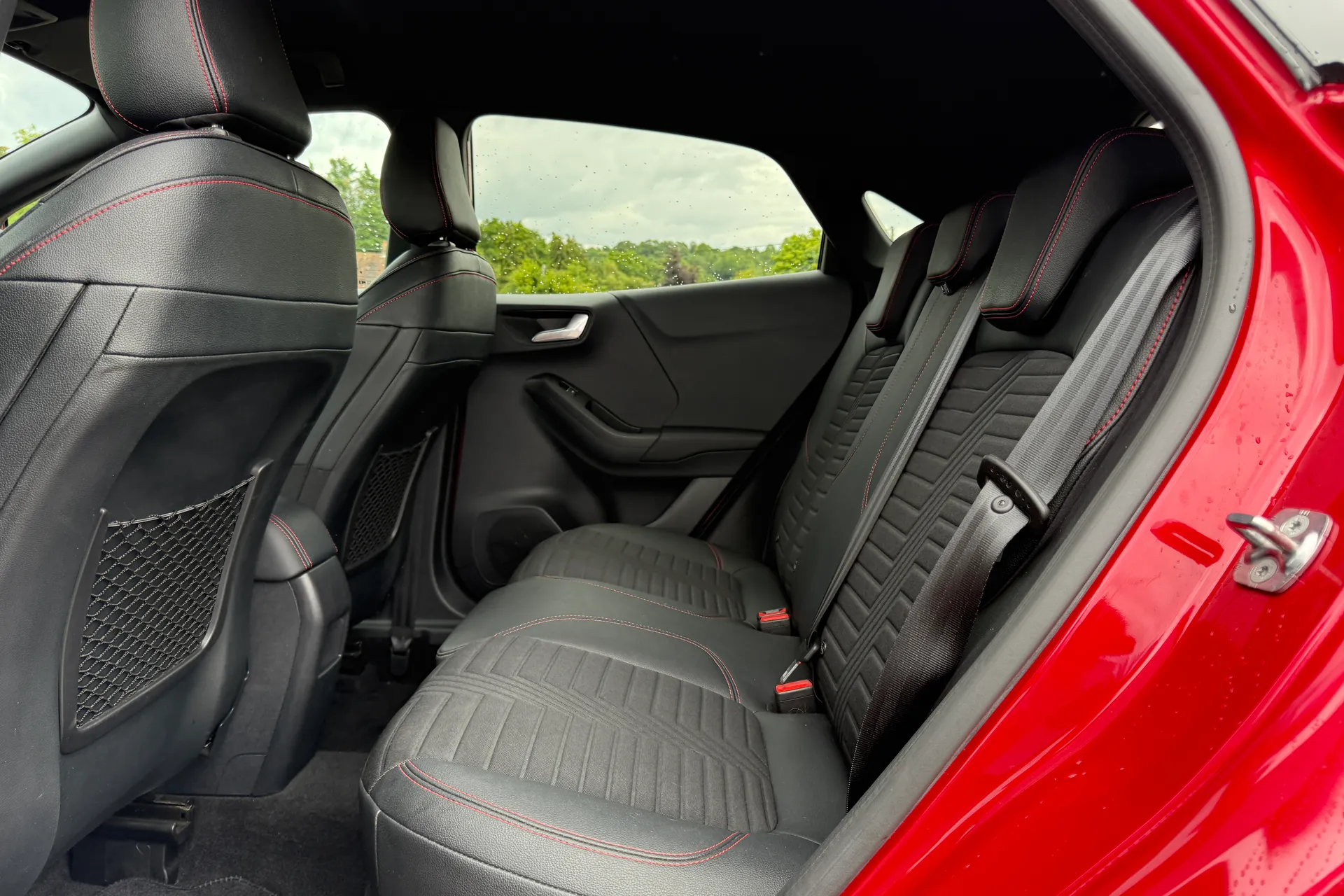 FORD PUMA thumbnail image number 32