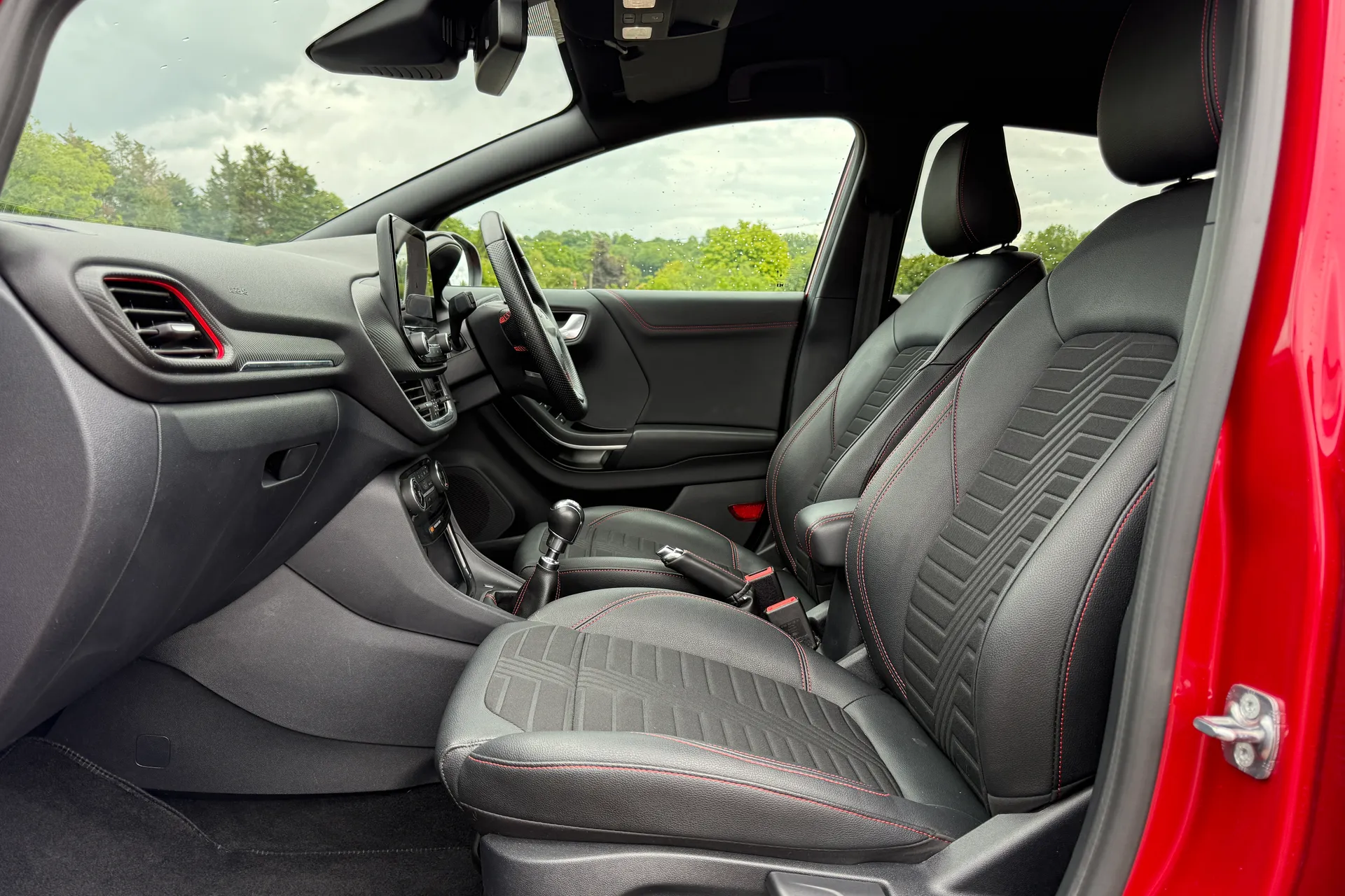 FORD PUMA thumbnail image number 30
