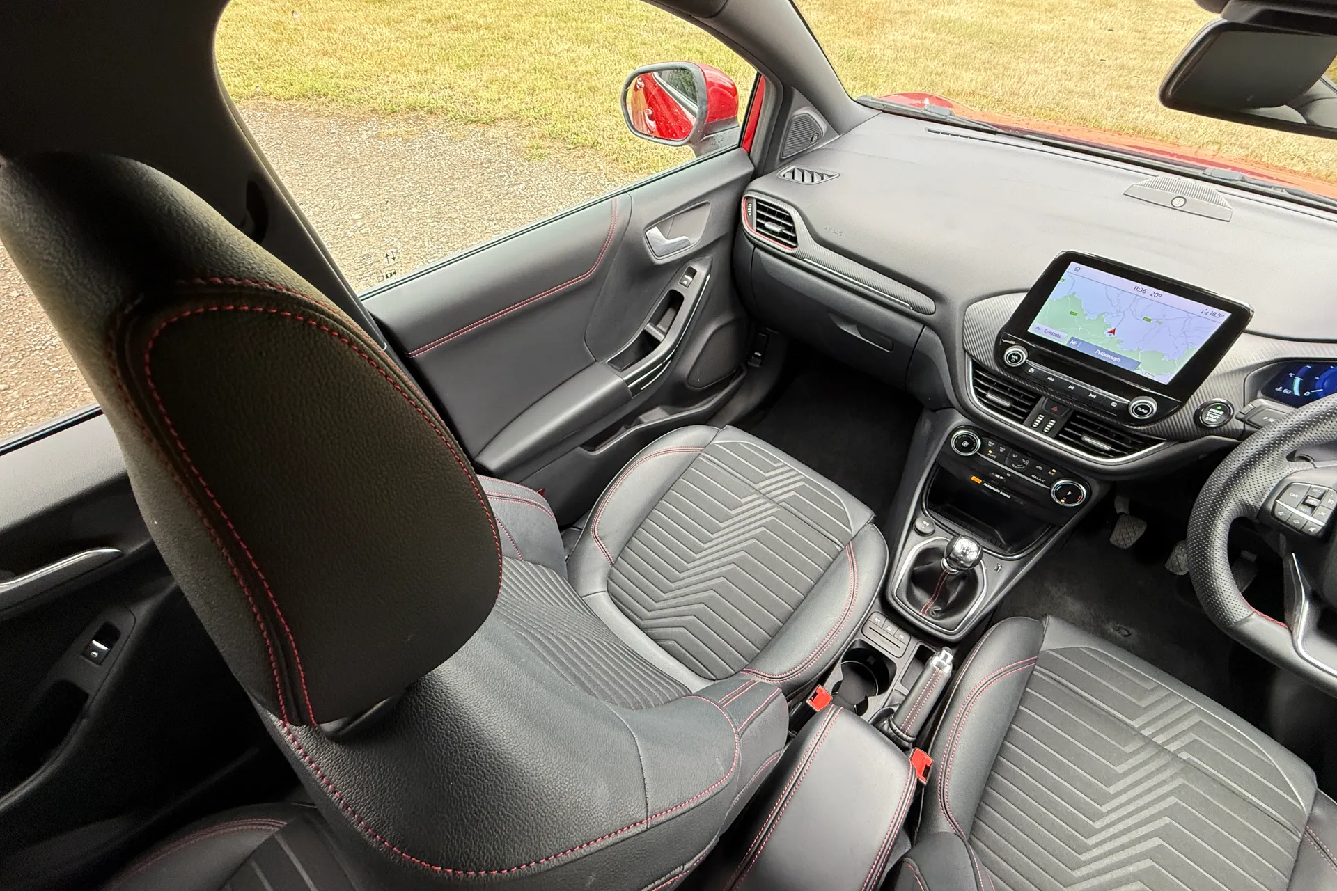 FORD PUMA thumbnail image number 39