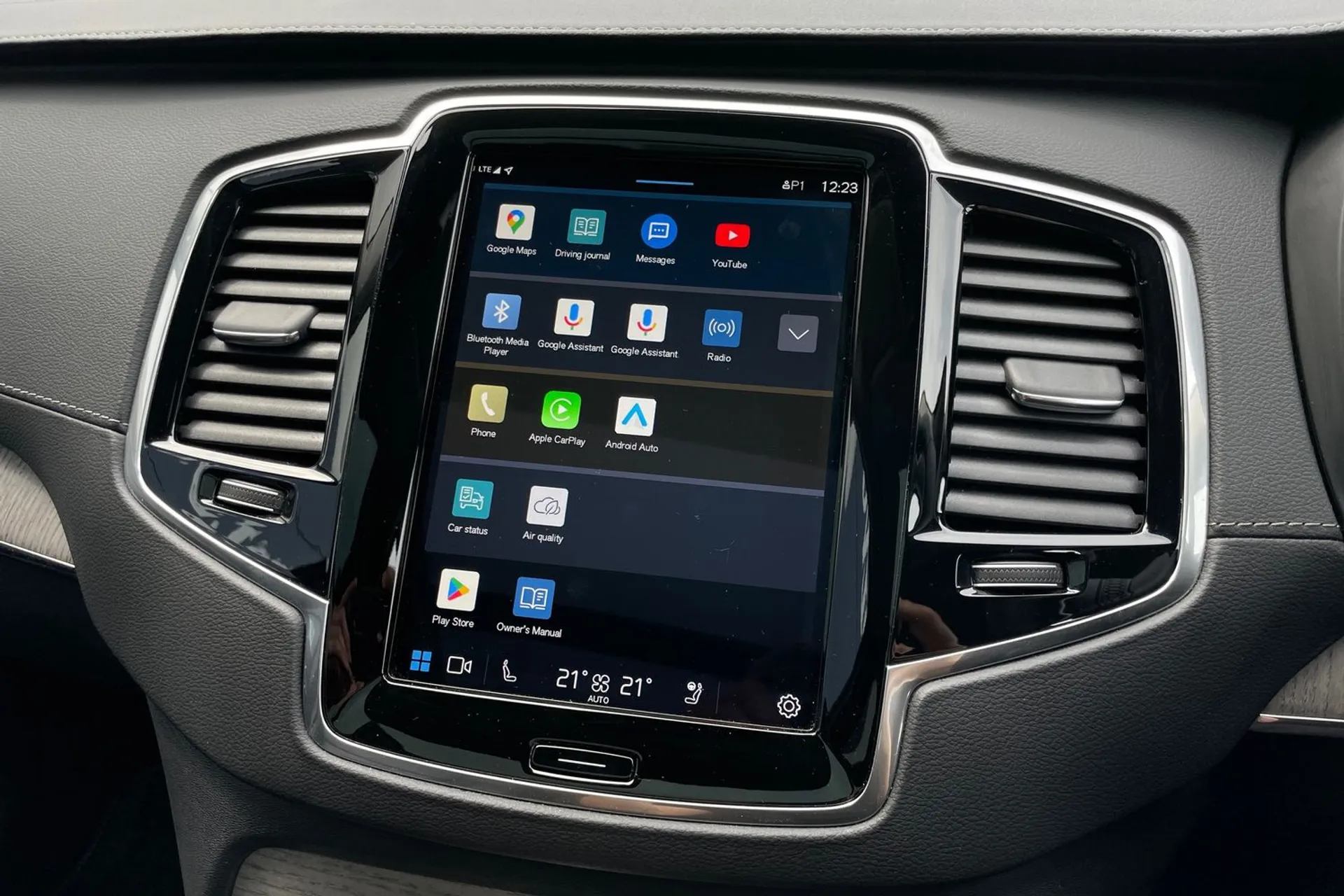 Volvo XC90 thumbnail image number 43