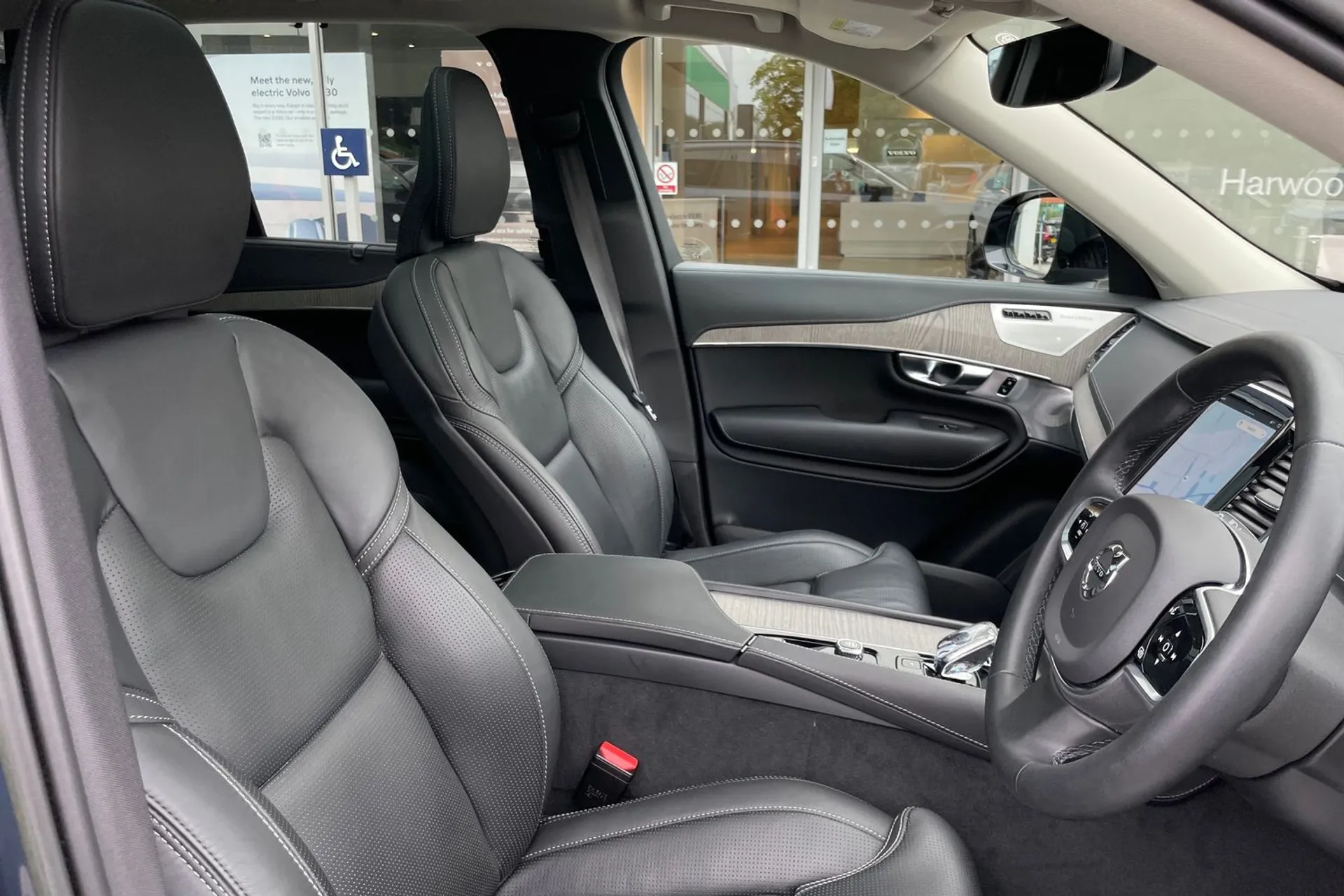 Volvo XC90 thumbnail image number 27
