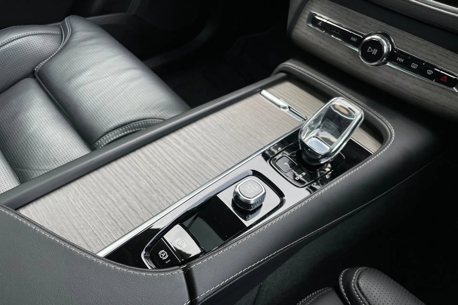 Volvo XC90 thumbnail image number 46