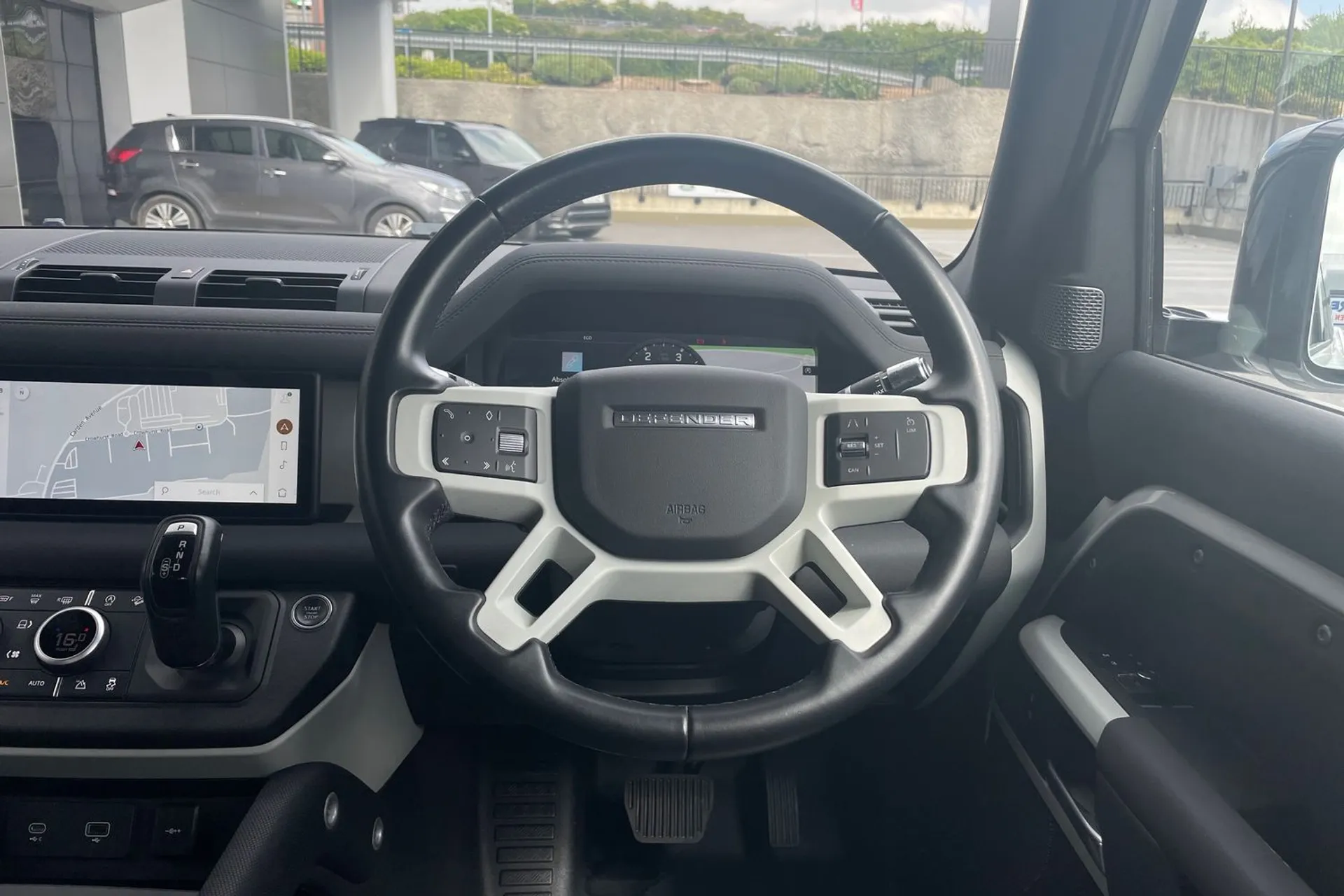 LAND ROVER DEFENDER thumbnail image number 44