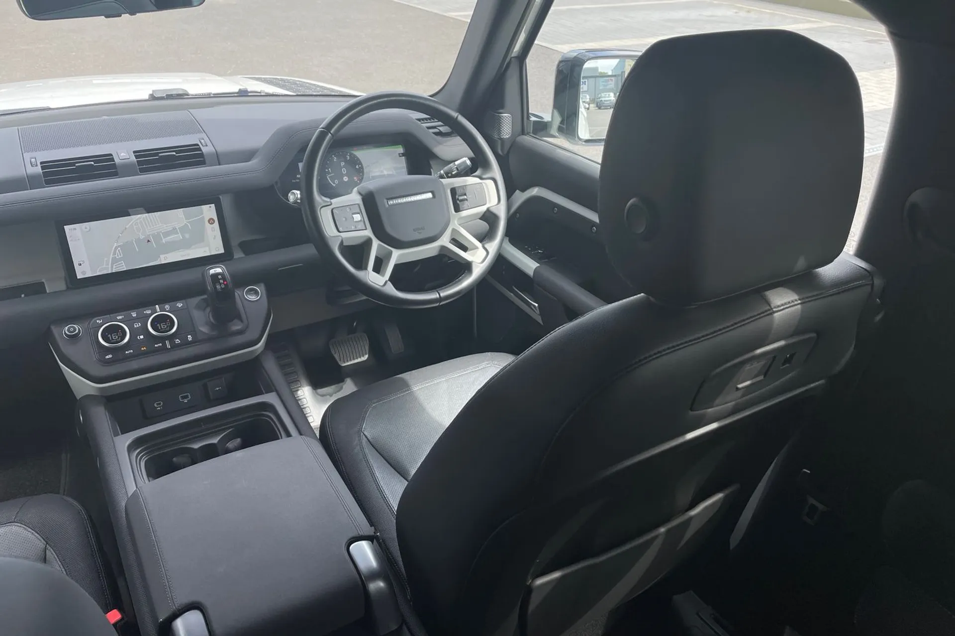 LAND ROVER DEFENDER thumbnail image number 43