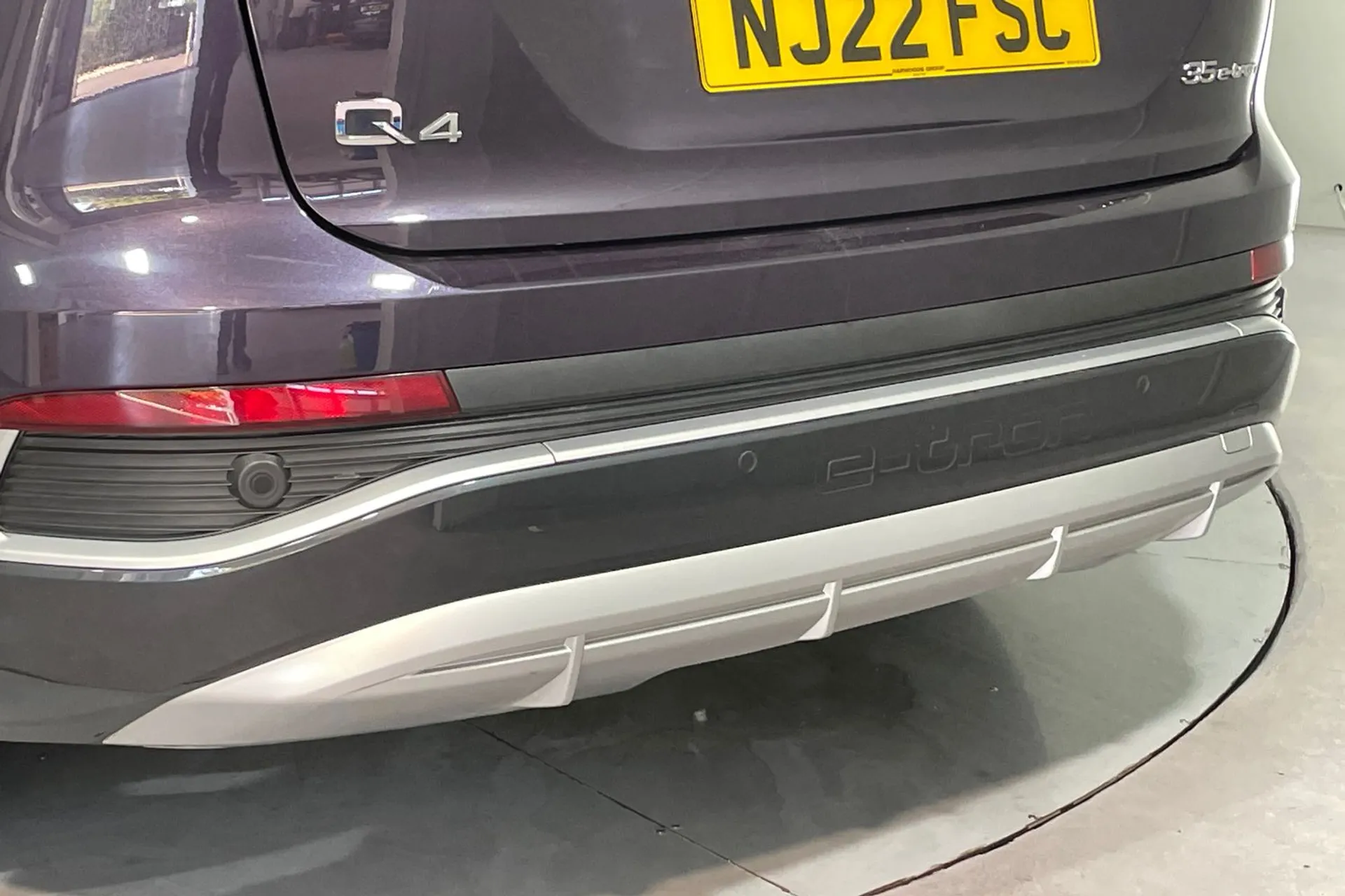 Audi Q4 thumbnail image number 16