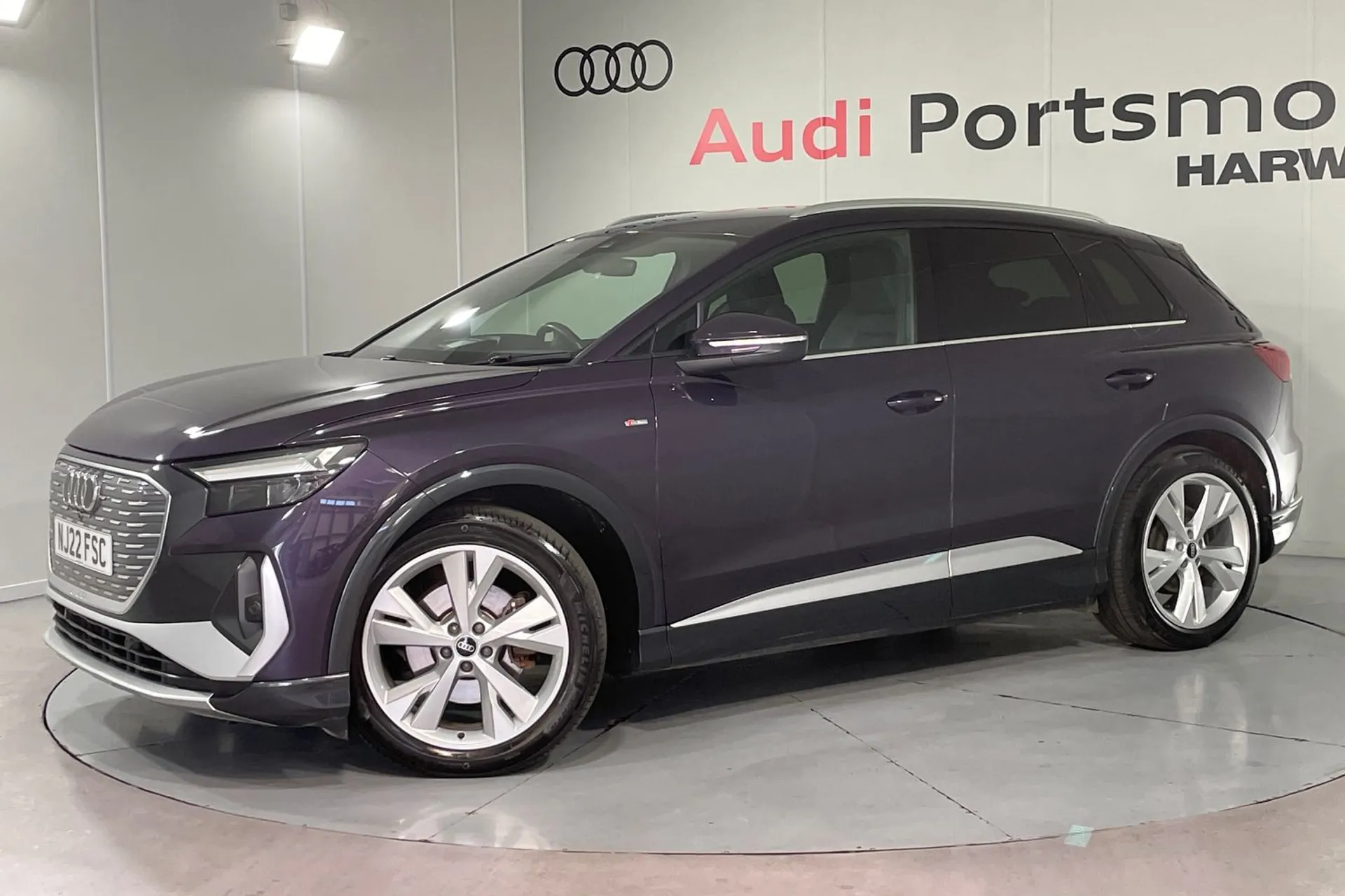 Audi Q4 thumbnail image number 5