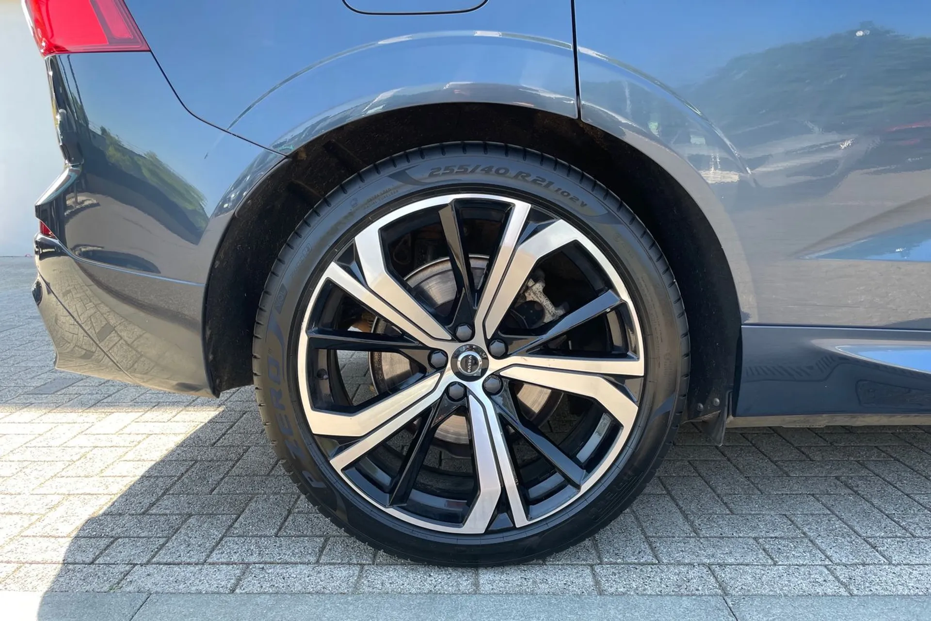 Volvo XC60 thumbnail image number 13