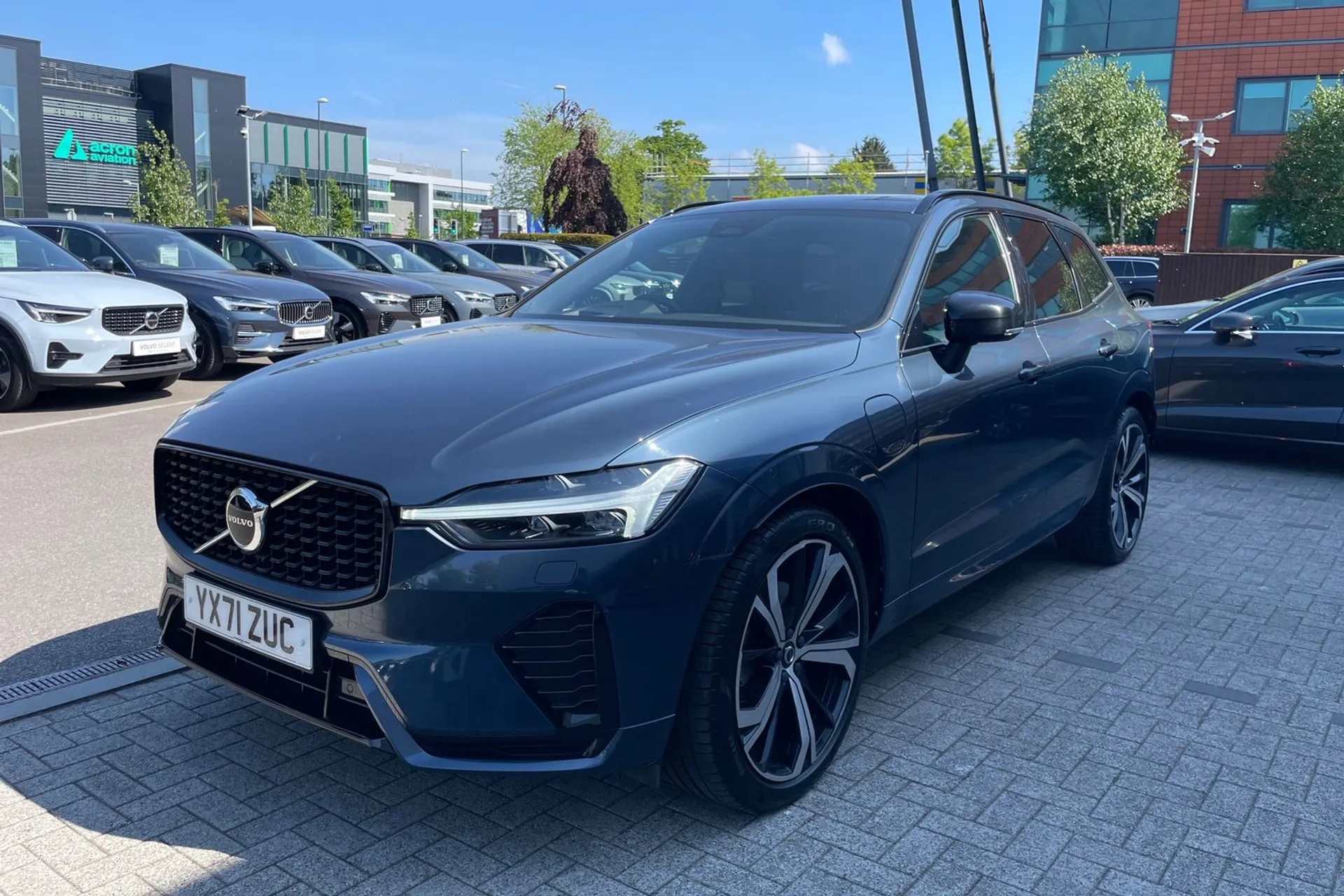 Volvo XC60 thumbnail image number 11