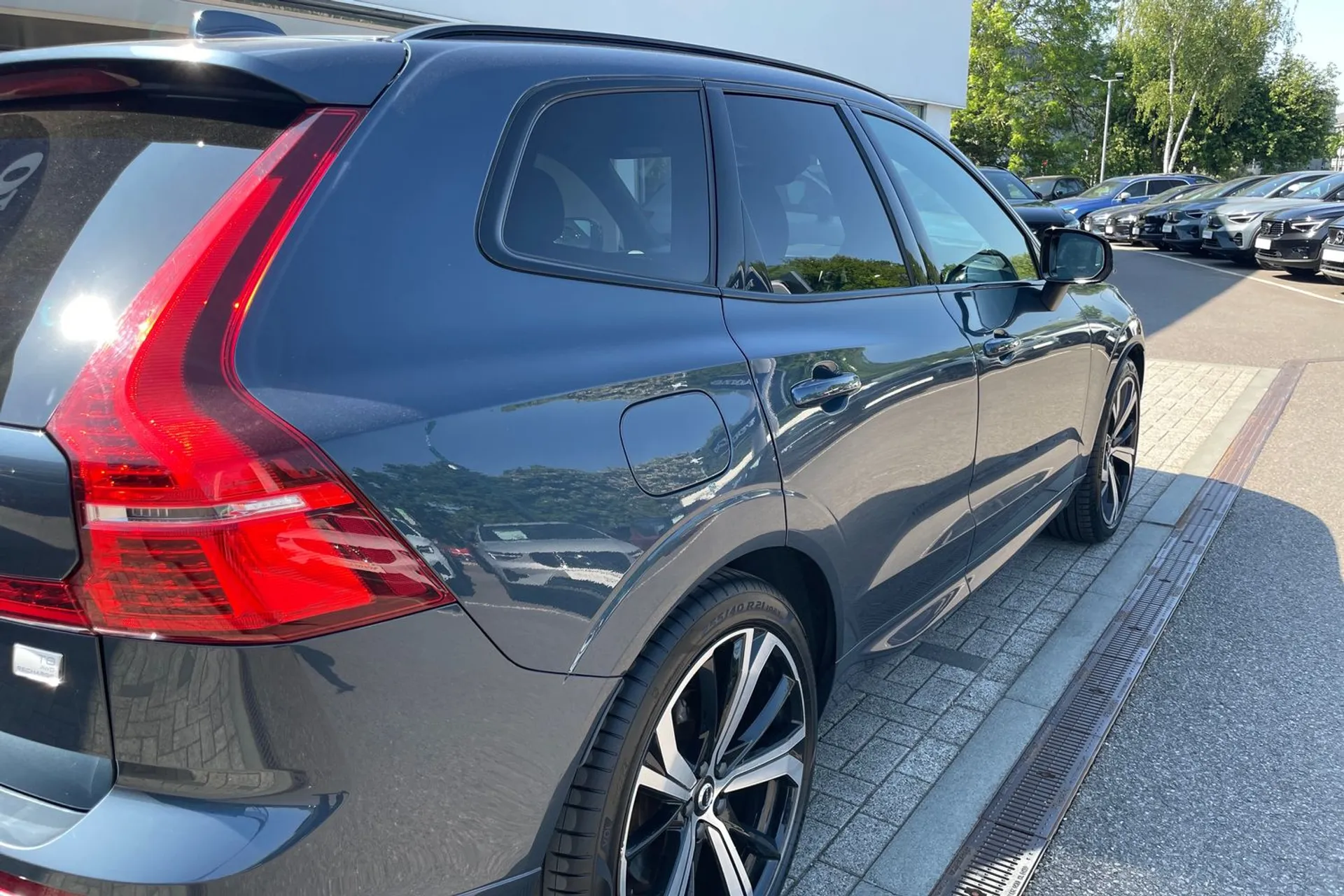 Volvo XC60 thumbnail image number 14