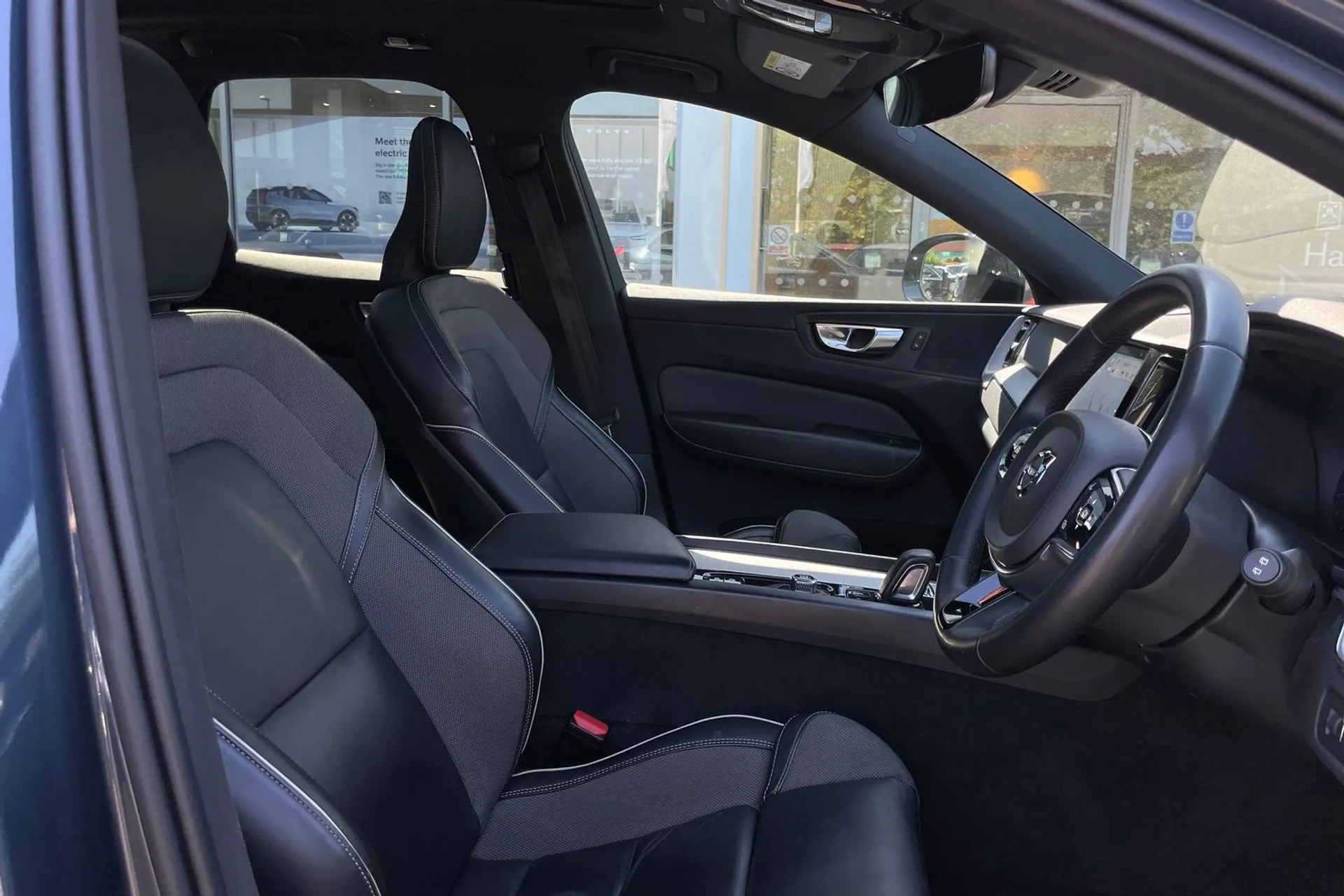 Volvo XC60 thumbnail image number 27