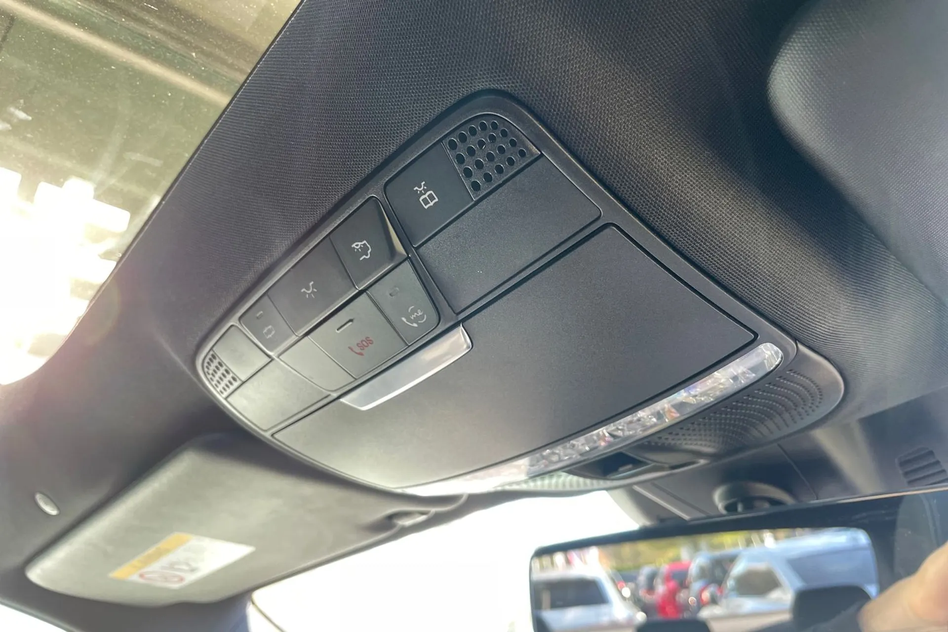 MERCEDES-BENZ E CLASS thumbnail image number 41